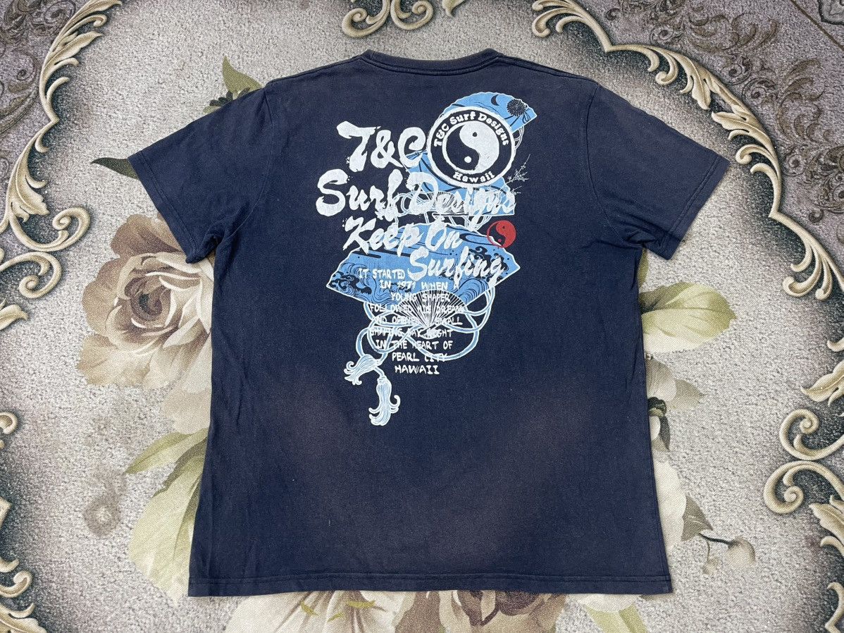 Japanese Brand Vintage T&C Surf Hawaii Tshirt Faded Big Logo Streetwear Size US L / EU 52-54 / 3 - 1 Thumbnail