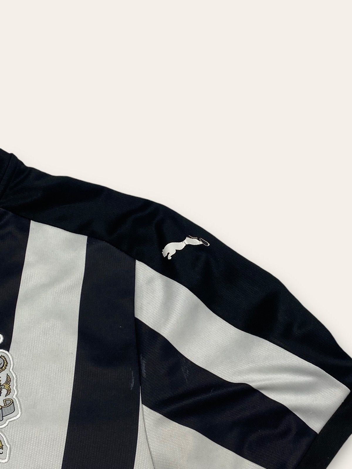 Puma Vintage PUMA NEW CASTLE UNITED Striped Football Jersey Bloke Size US XL / EU 56 / 4 - 11 Thumbnail