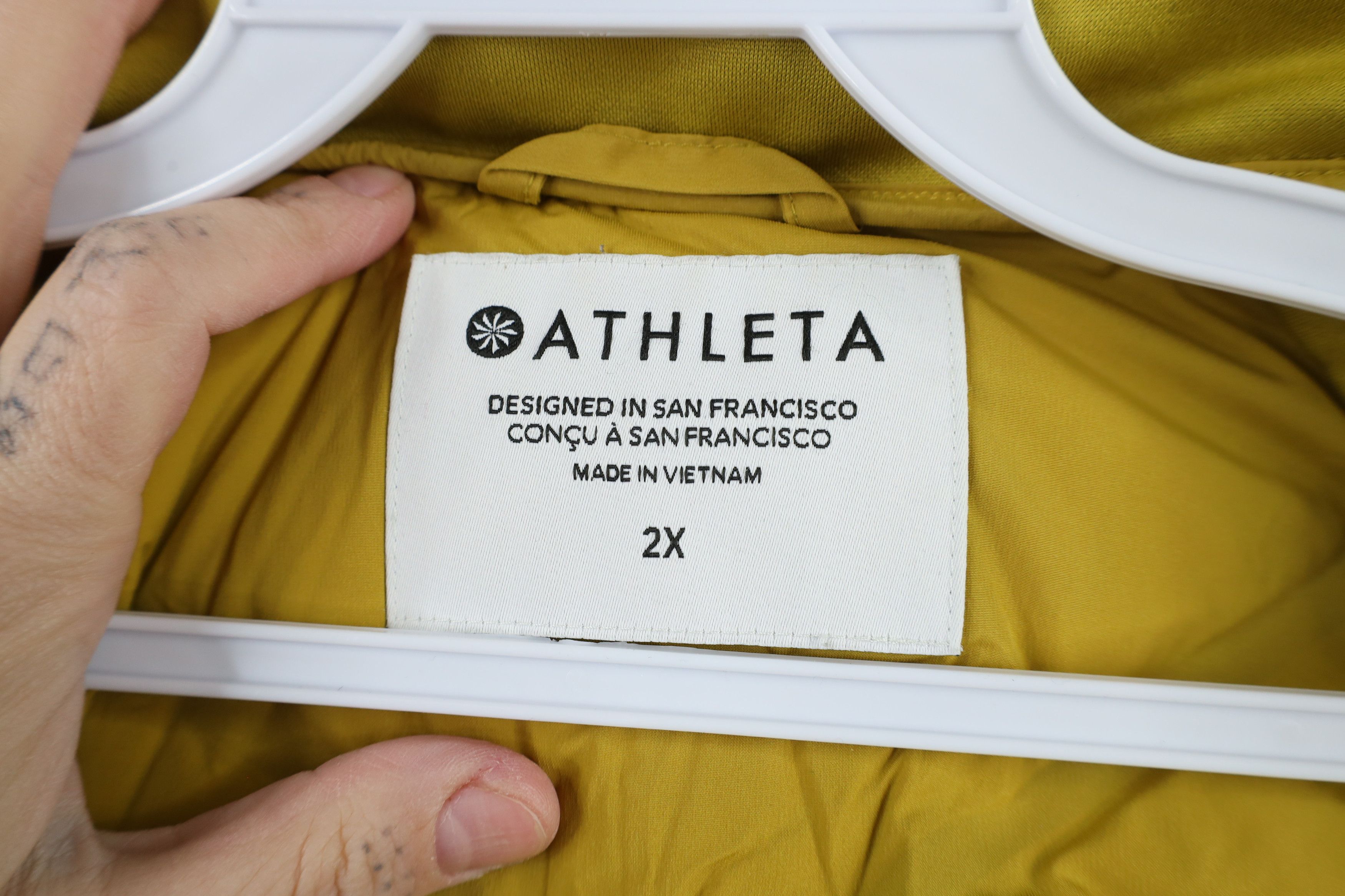 Athleta × Vintage Athleta Down Insulated Full Zip Puffer Vest Jacket Yellow Size XXL / US 16-18 / IT 52-54 - 9 Thumbnail