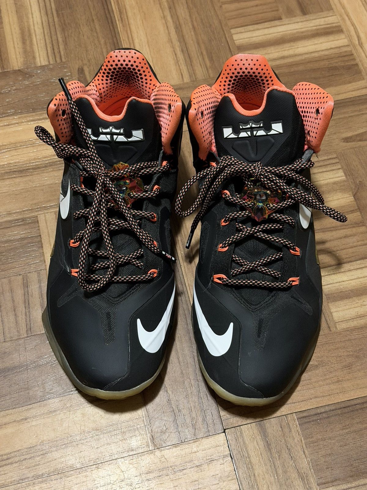 Nike Nike LeBron 11 Elite Black Gold Size US 10.5 / EU 43-44 - 3 Thumbnail