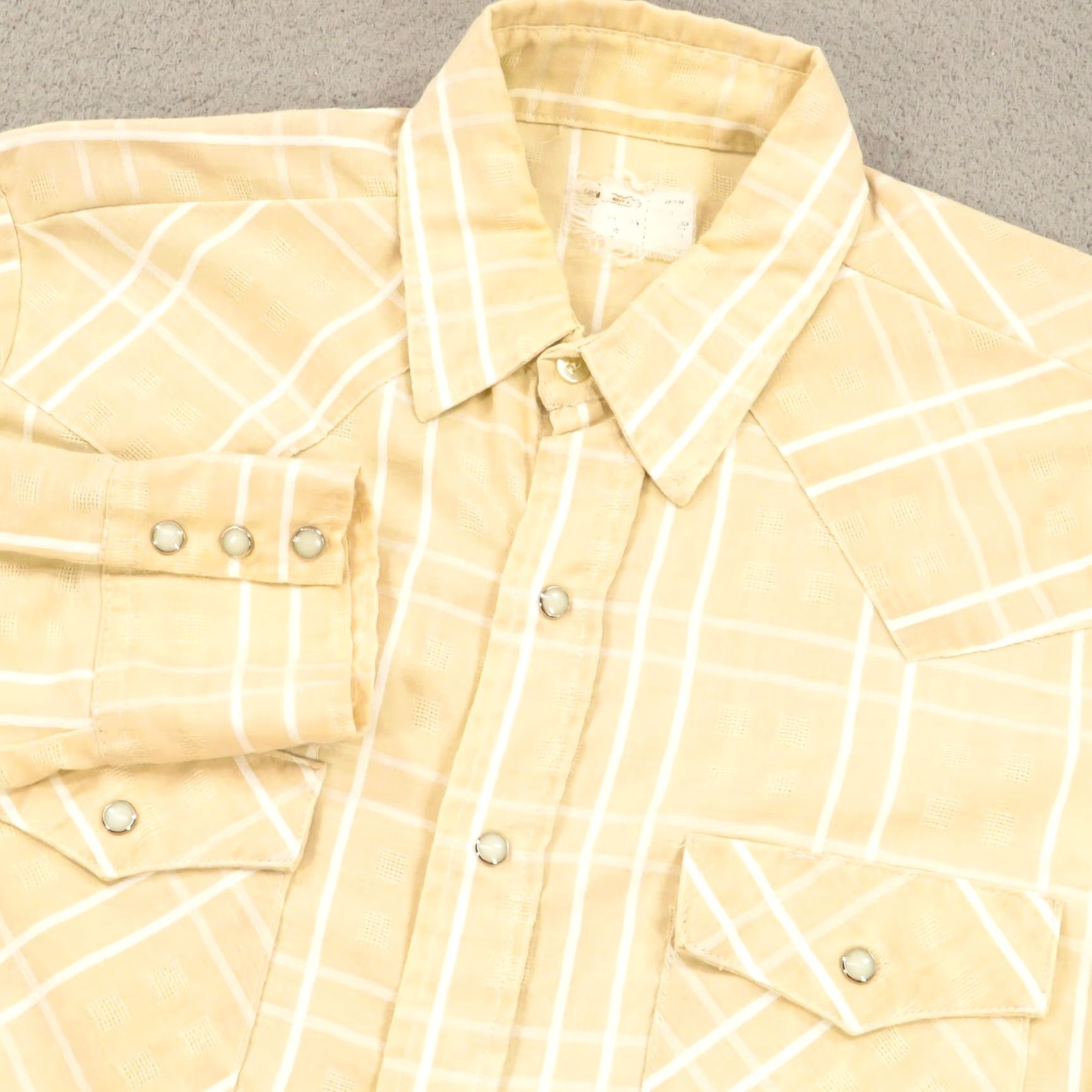 Vintage VINTAGE Key Western Pearl Snap Shirt Mens Large 15.5 Beige Plaid Check 70s USA Shirt Mens L Beige Plaid Western Cowboy Button-Up Snap Pocket Size US L / EU 52-54 / 3 - 3 Thumbnail