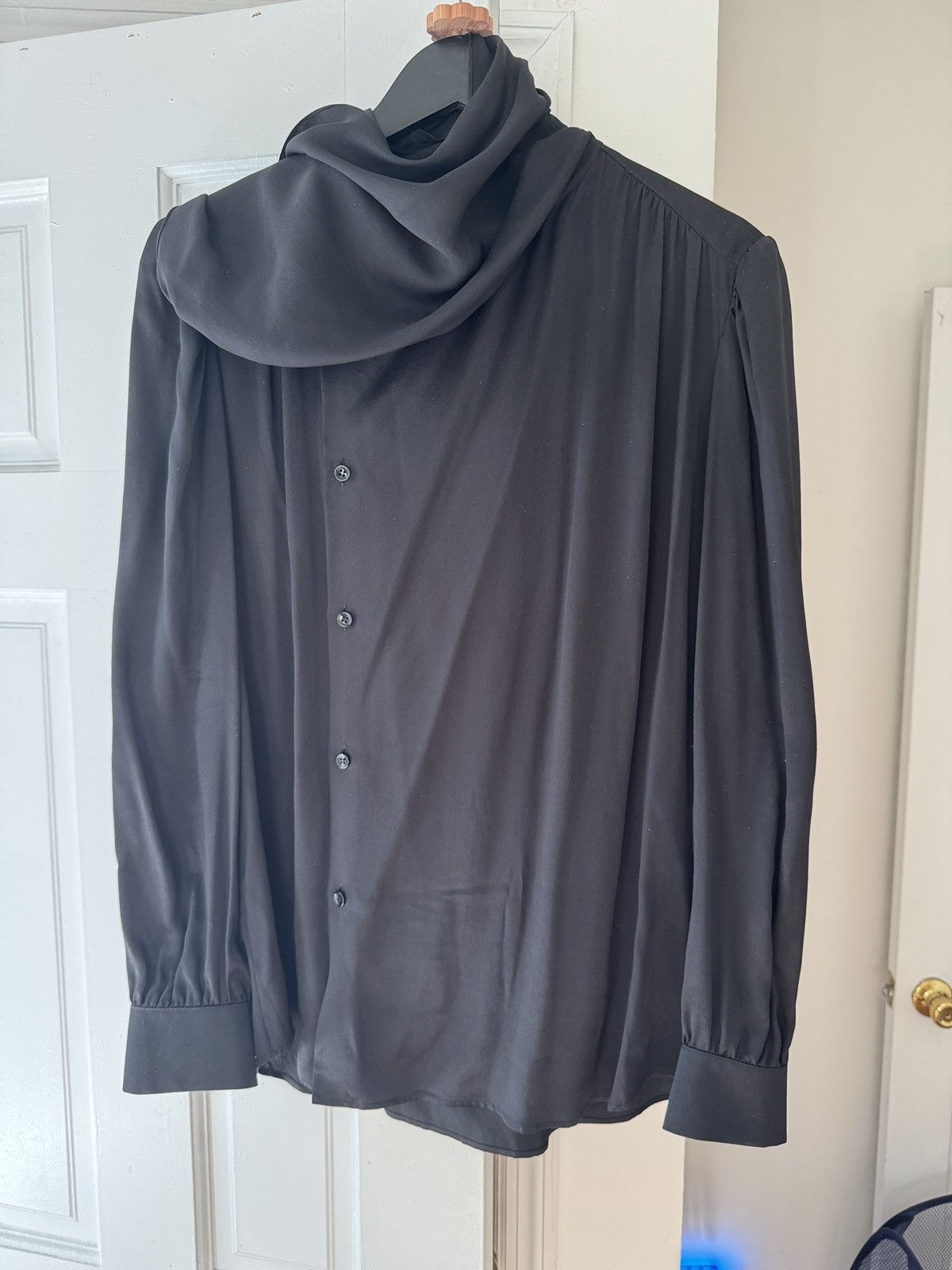 Saint Laurent Paris Silk spring 23 scarf shirt Size US S / EU 44-46 / 1 - 4 Thumbnail