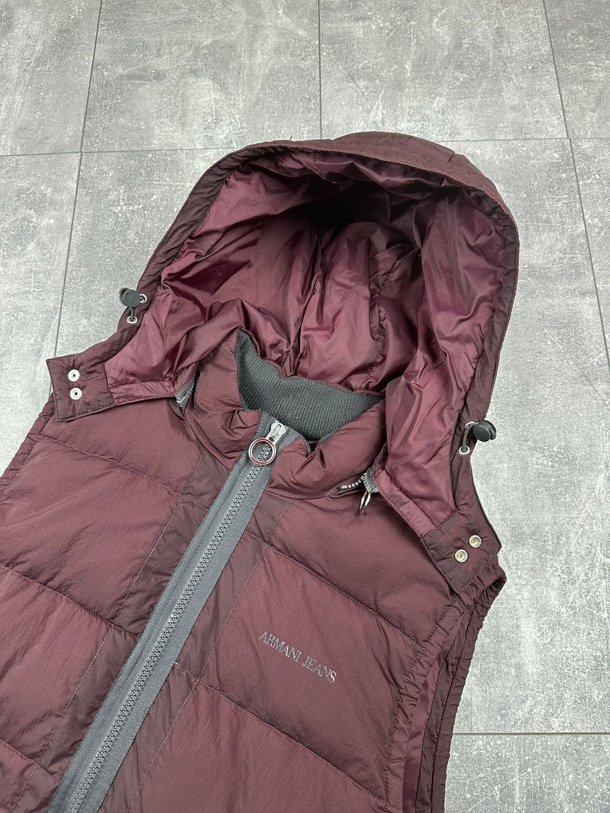Emporio Armani Armani Jeans Luxury Burgundy Light Vest Size US L / EU 52-54 / 3 - 10 Thumbnail