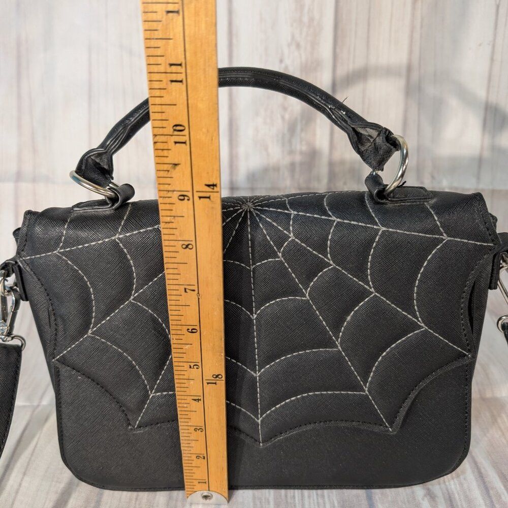 Mad Engine Mad Engine Black Spider Web Halloween Shoulder Handbag Purs Size ONE SIZE - 3 Thumbnail