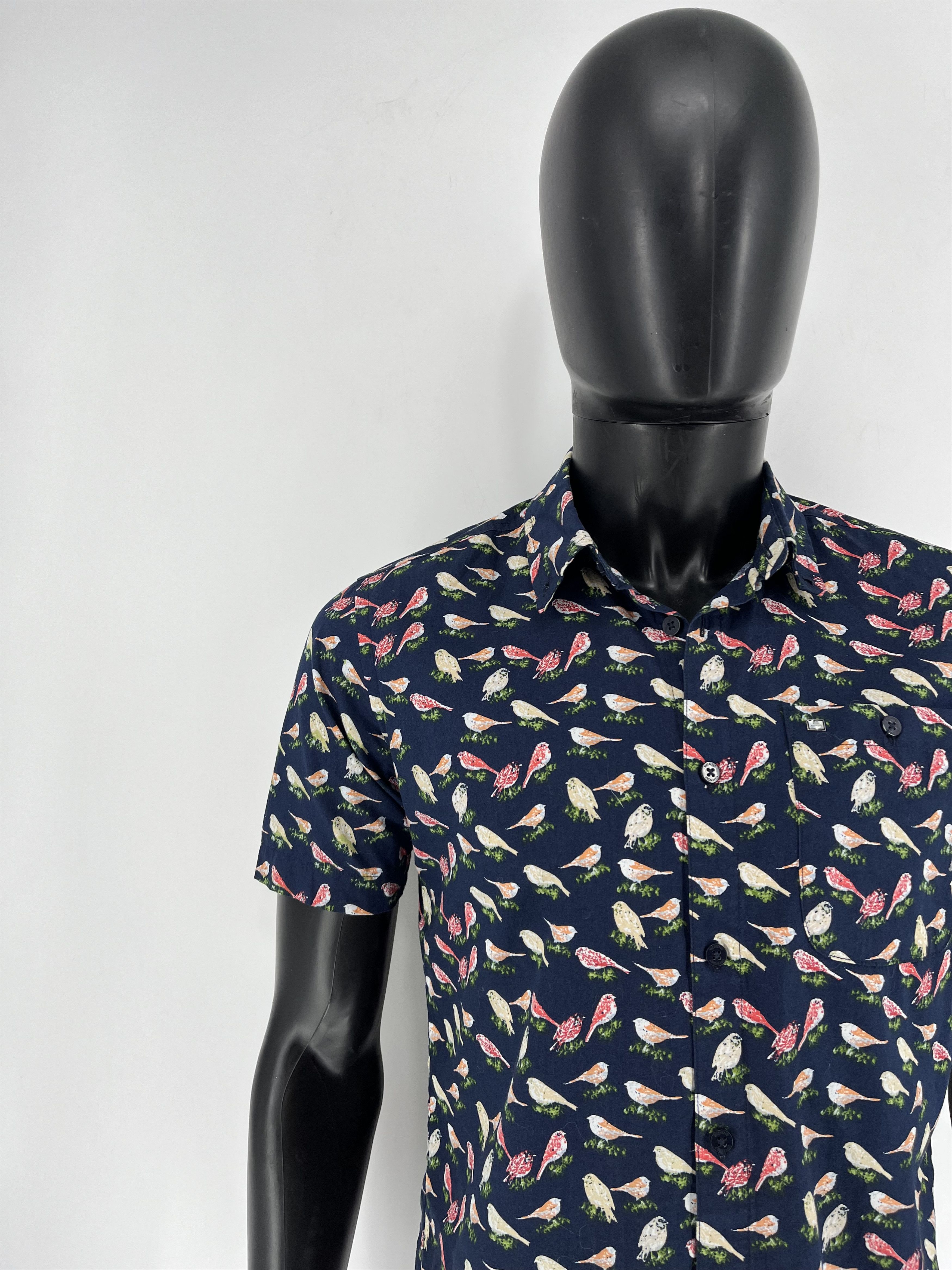 Weekend Offender Weekend Offender Cotton Bird Short Sleeve Shirt Size US S / EU 44-46 / 1 - 6 Thumbnail
