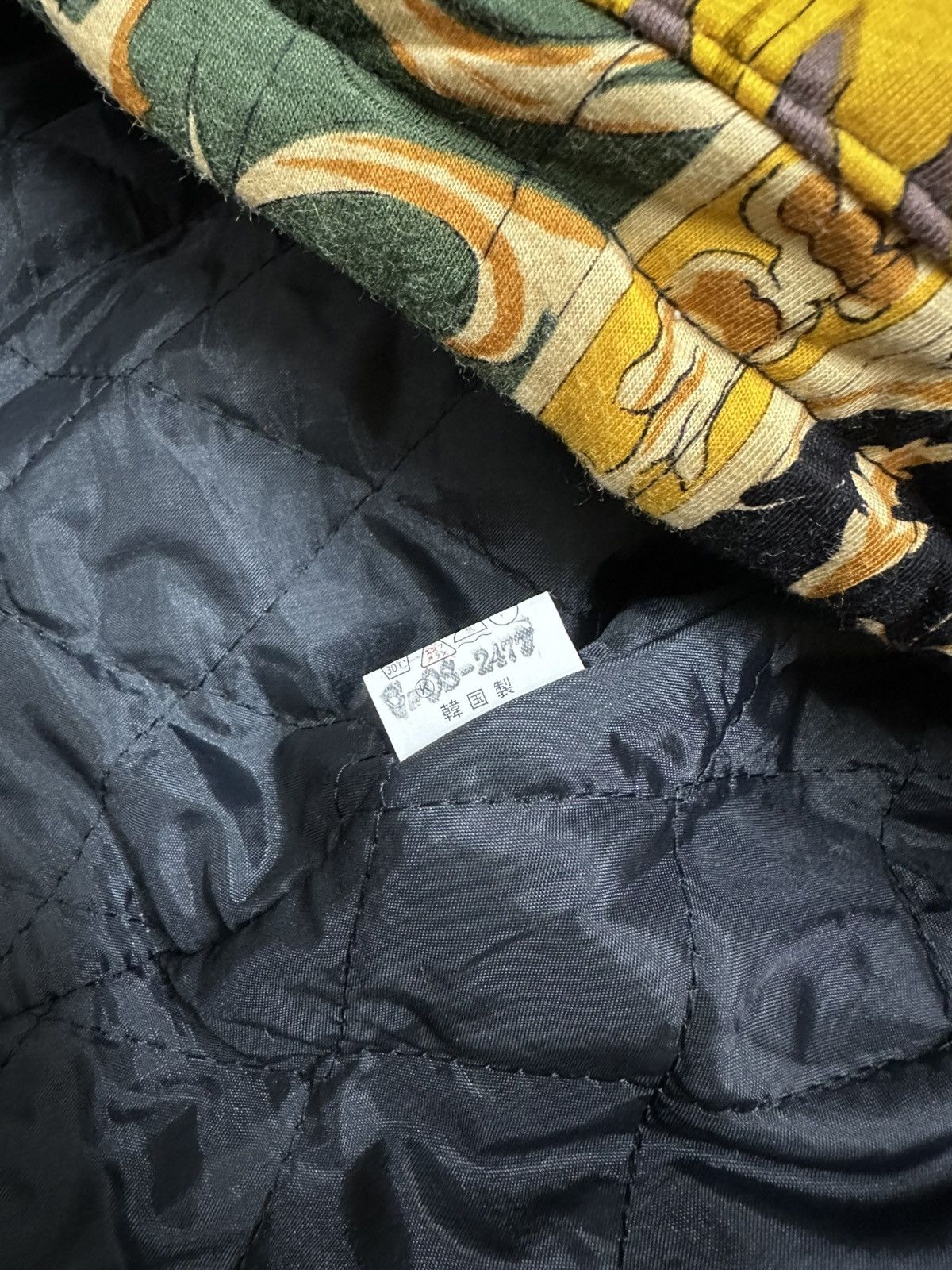 Japanese Brand Vintage 90s Barouqe Quilted Vest Similar To Versace Size US M / EU 48-50 / 2 - 5 Thumbnail