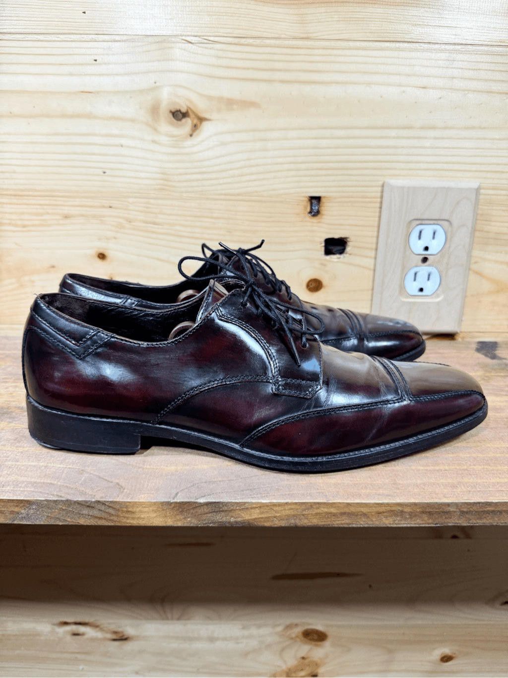Johnston & Murphy Johnston & Murphy Men's Size 8 Burgundy Cap Toe Oxford Shoes Size US 8 / EU 41 - 4 Thumbnail