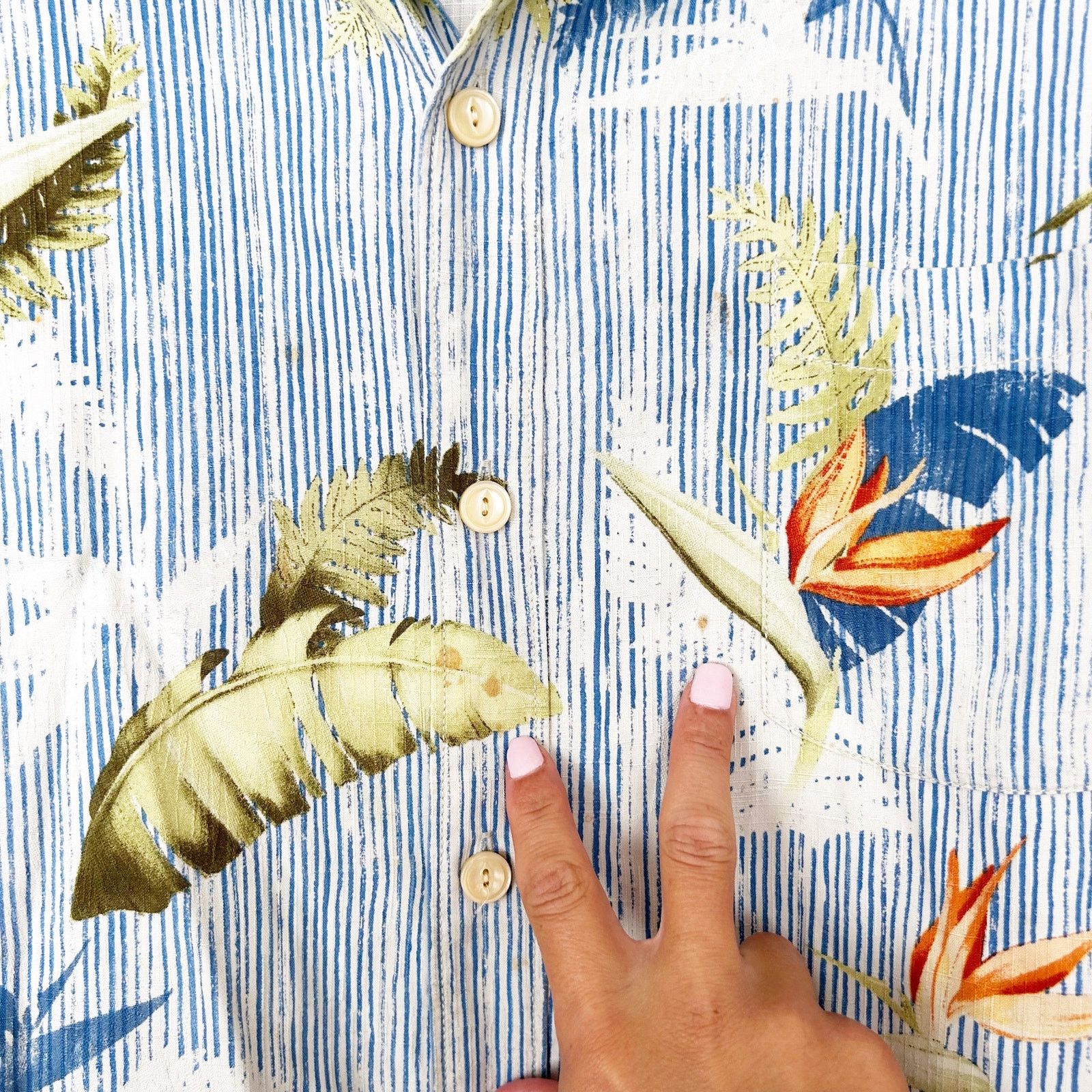 Tommy Bahama Tommy Bahama Silk Hawaiian Floral Short Sleeve Button Down Size US XL / EU 56 / 4 - 6 Thumbnail