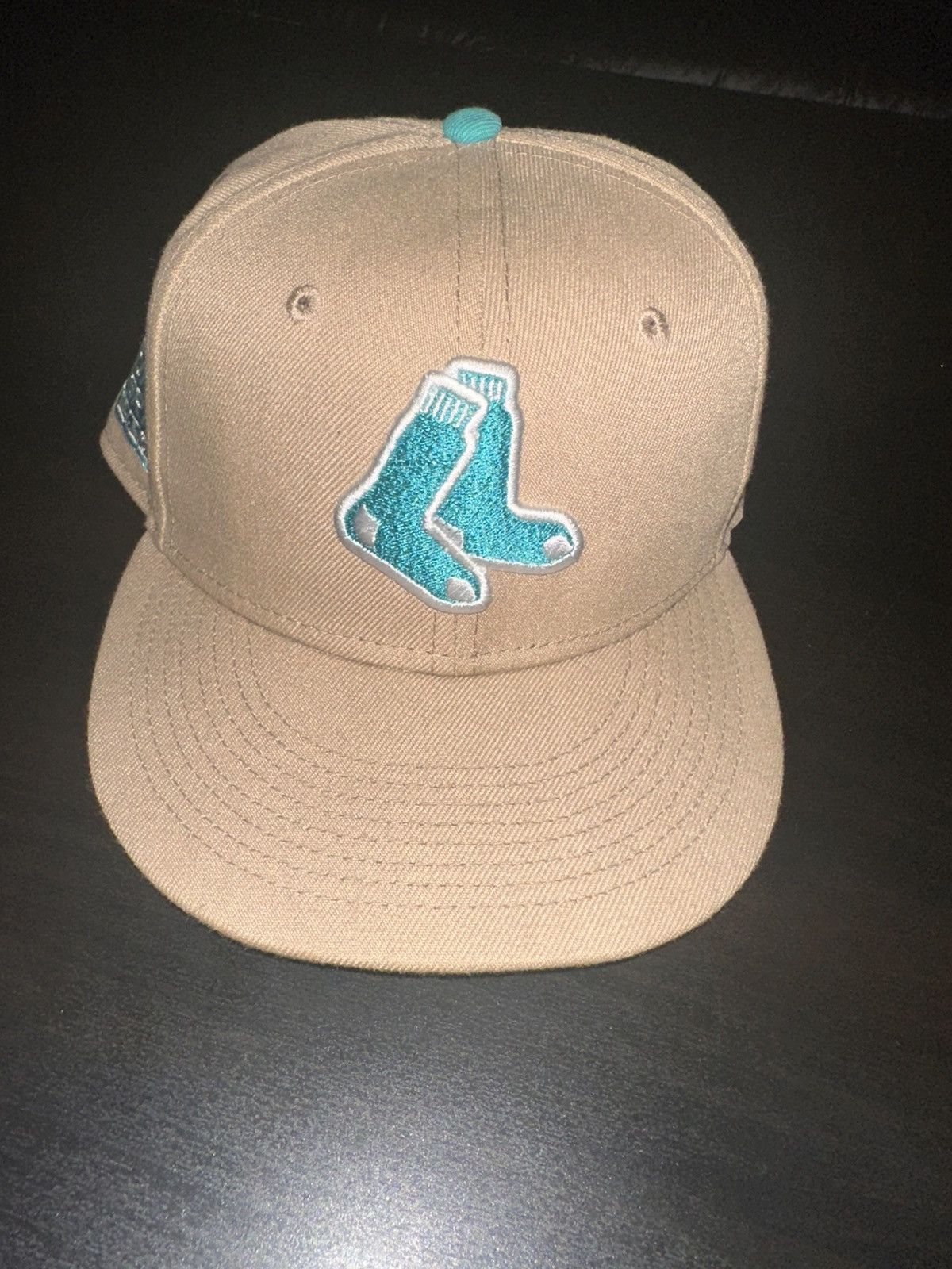 New Era BRAND NEW 7 1/4 RED SOX HAT Size ONE SIZE - 1 Thumbnail