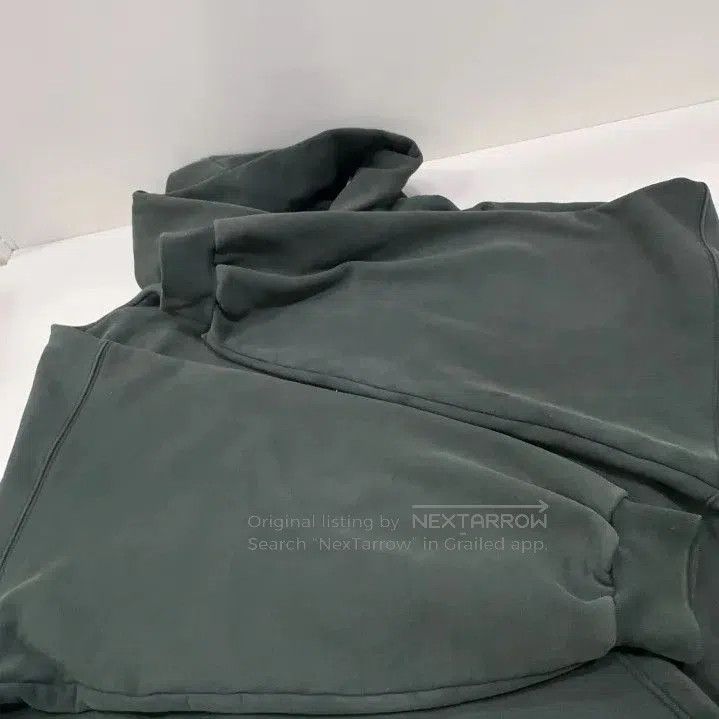 Balenciaga Balenciaga x adidas Originals Logo Hooded Sweatshirt. Size US L / EU 52-54 / 3 - 4 Thumbnail