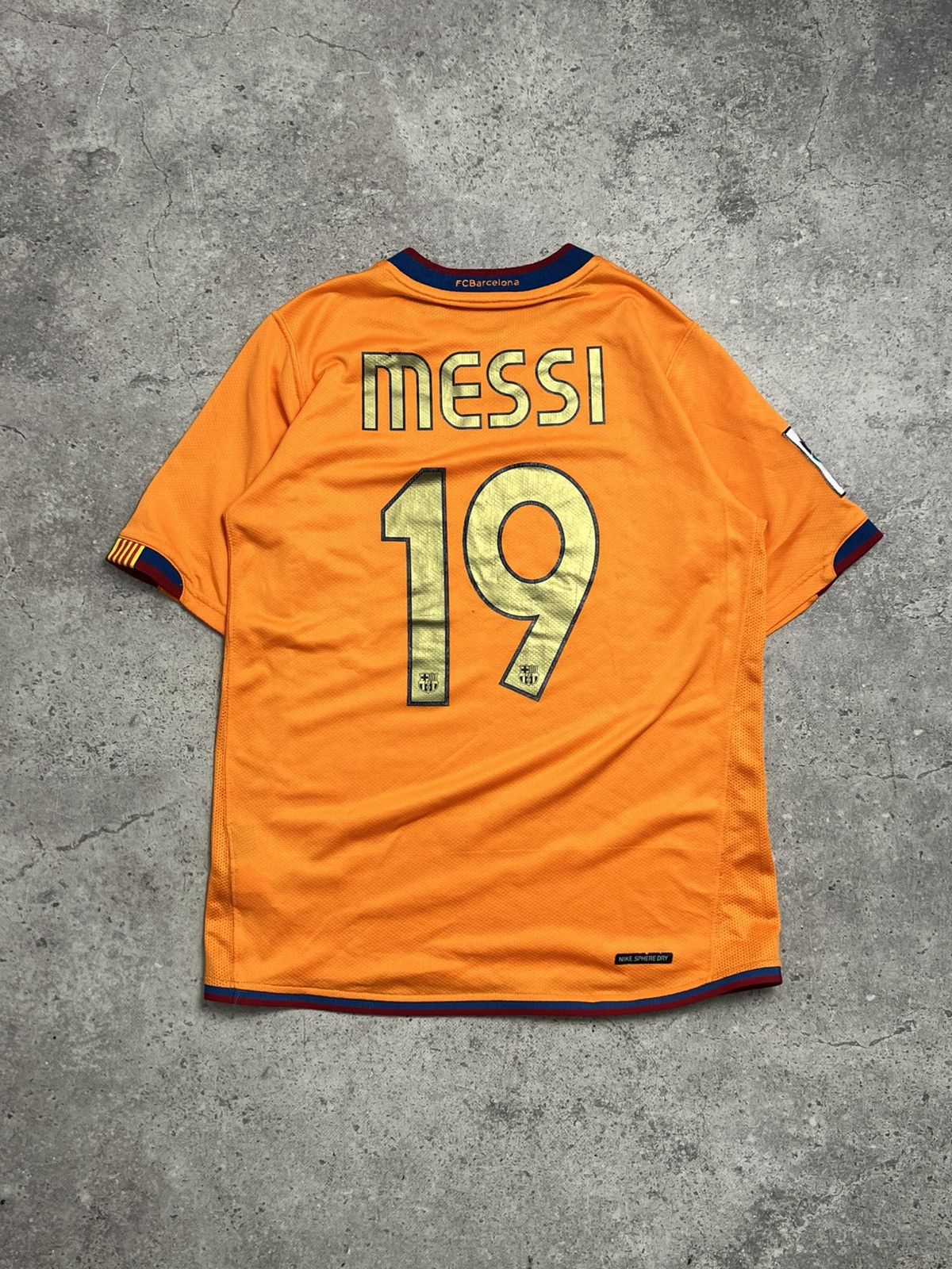 Nike 2007-08 Barcelona Away Messi #19 Nike Size US XS / EU 42 / 0 - 2 Thumbnail