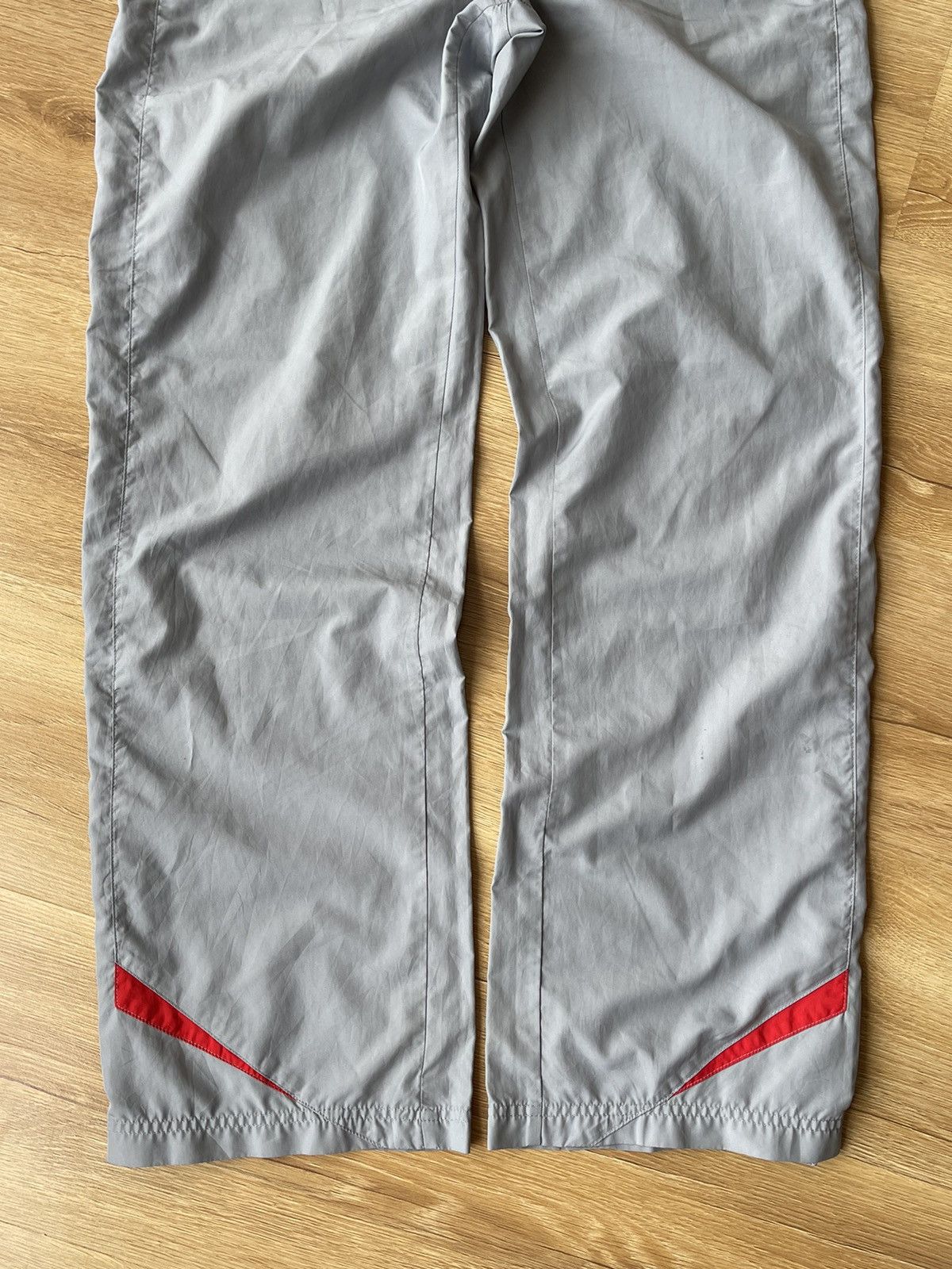 Nike Vintage Nike Swoosh Baggy Track Pants Size M Size US 32 / EU 48 - 9 Thumbnail