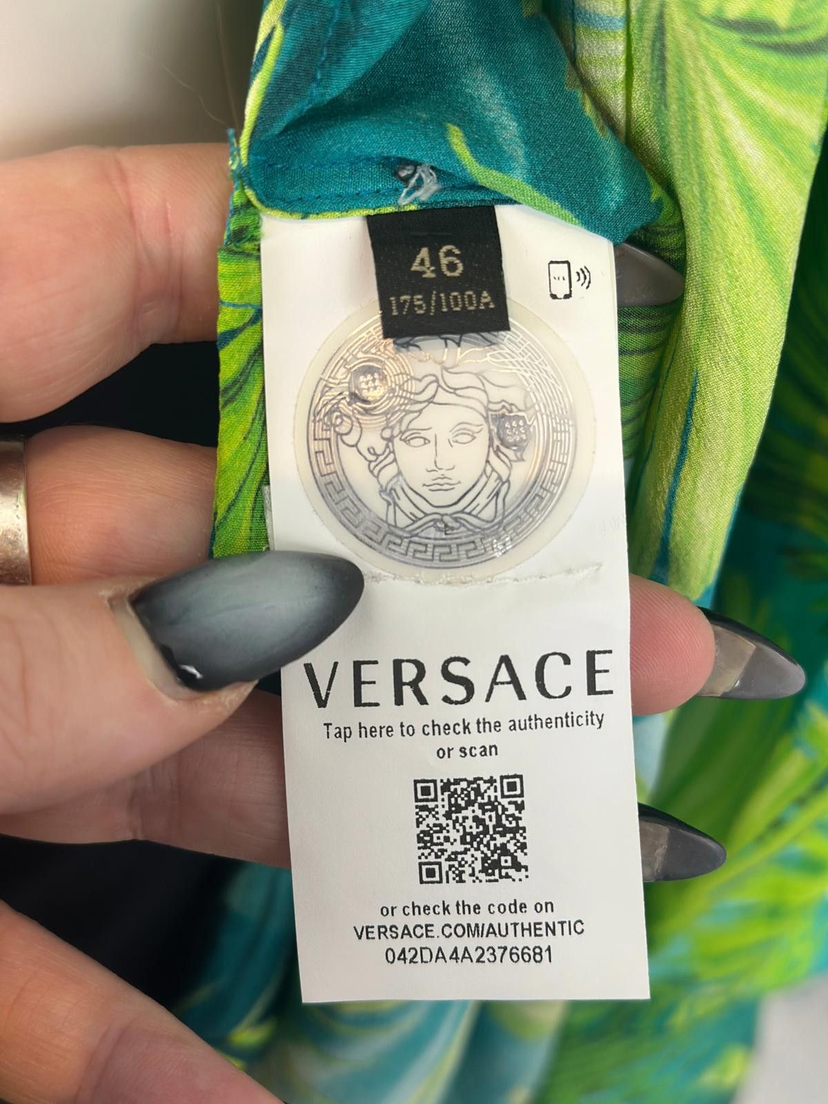 Versace Versace S/S 2019 Jungle Print Silk Shirt Size M / US 6-8 / IT 42-44 - 6 Thumbnail