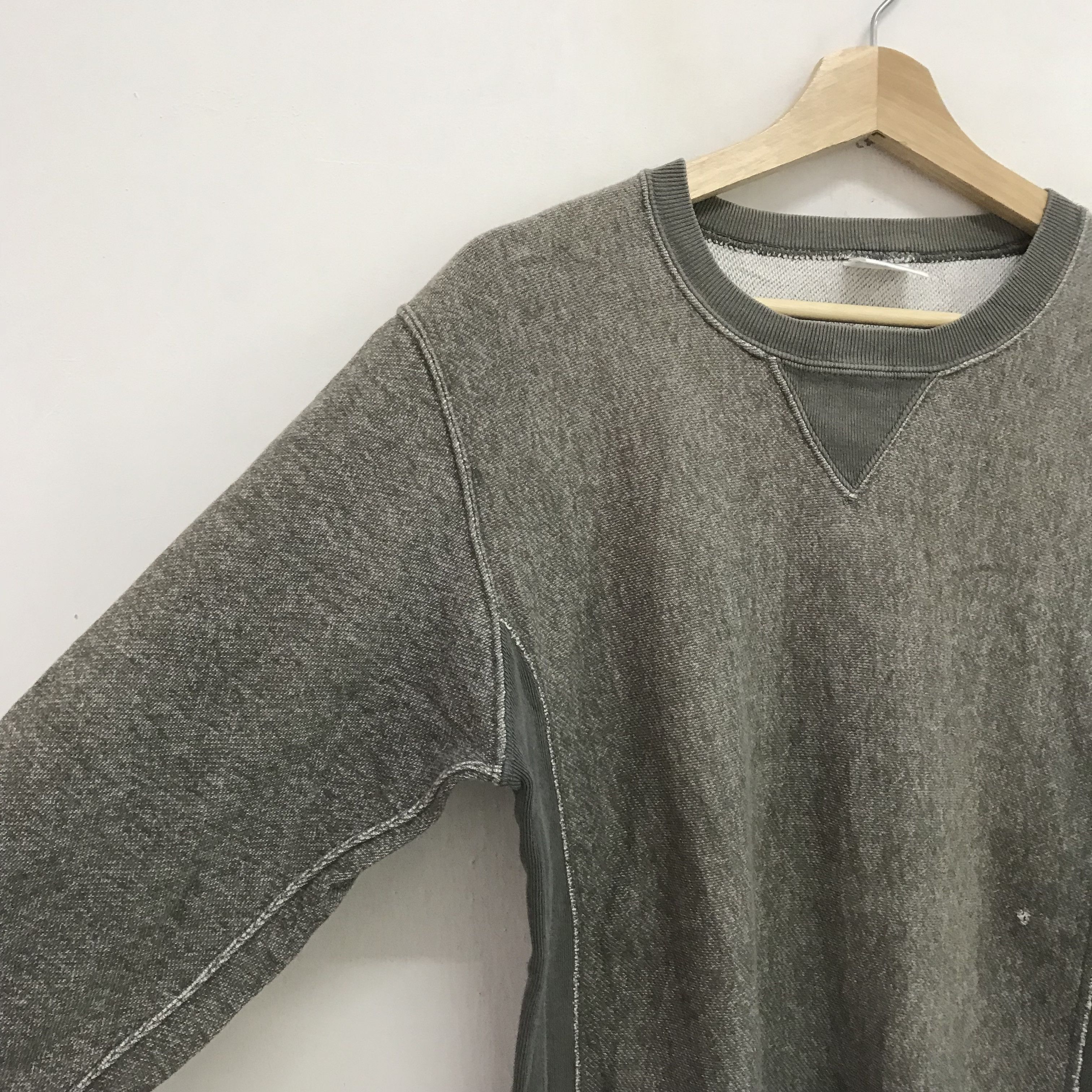 Champion Vintage Champion Grey Sweatshirt Small Champion - 191 Size US L / EU 52-54 / 3 - 4 Thumbnail