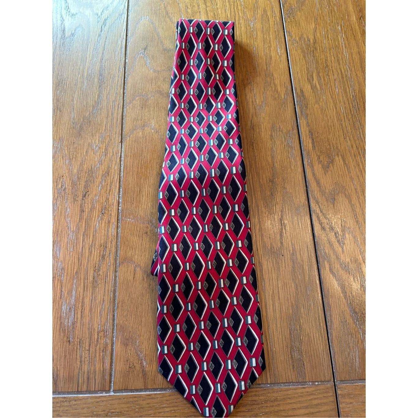 Robert Talbott Robert Talbott Men’s tie. Used, good condition. Size ONE SIZE - 3 Thumbnail