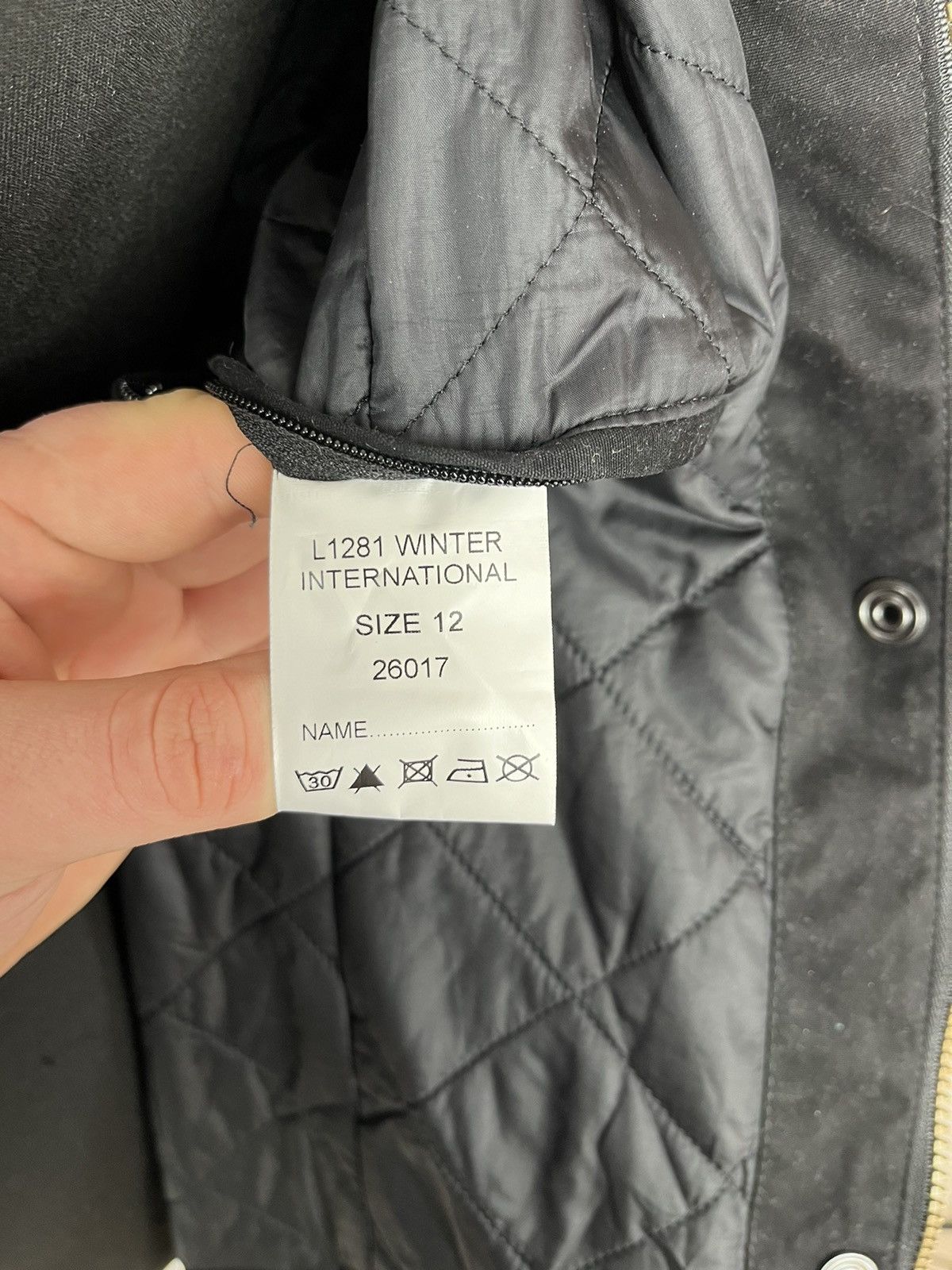Barbour × Designer Barbour L1281 International Jacket UK 12 Black Belted (0362) Size M / US 6-8 / IT 42-44 - 11 Thumbnail