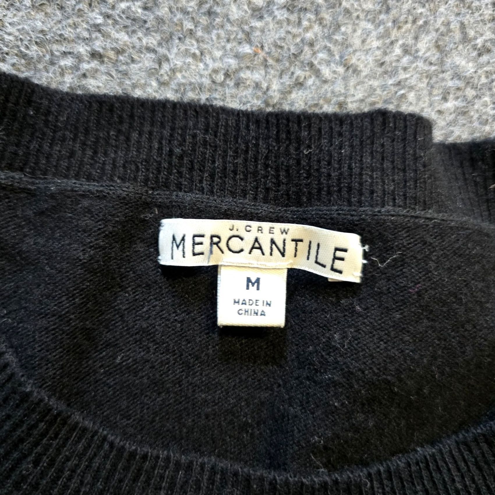J.Crew J.CREW Sweater Womens Medium Black Merino Wool Blend Long Sleeve Classic Pullover Knit Casual Size M / US 6-8 / IT 42-44 - 4 Thumbnail
