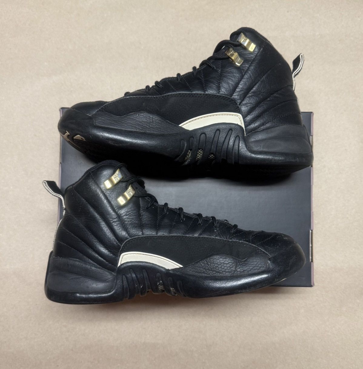 Jordan Brand Nike Air Jordan 12 XII Retro BG The Master size 5.5y Rare! Size US 5.5 / EU 38 - 2 Thumbnail