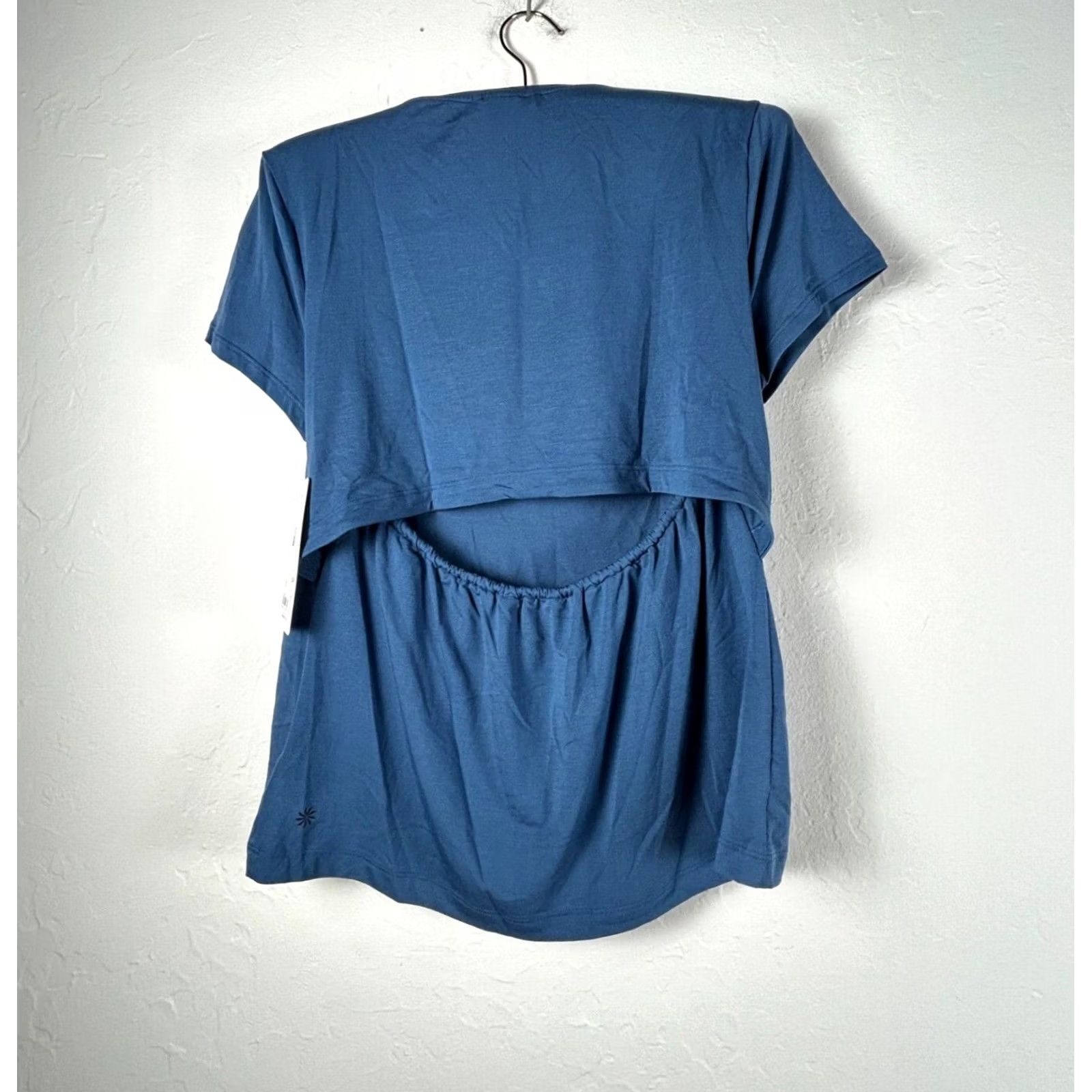 Athleta Athleta Air Out Cinch Tee T-Shirt Blue Short Sleeve Size Medium Womens Regular XS? Size M / US 6-8 / IT 42-44 - 2 Thumbnail
