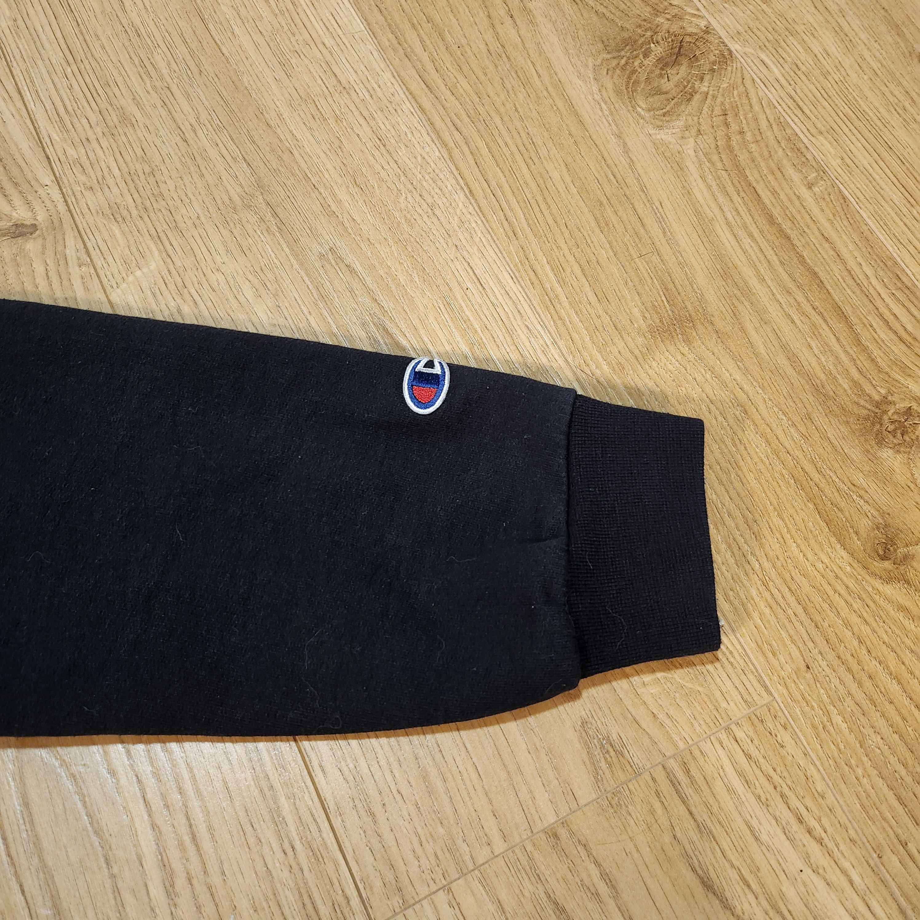 Champion Black Embroidery Basic Hoodie Size US S / EU 44-46 / 1 - 4 Thumbnail
