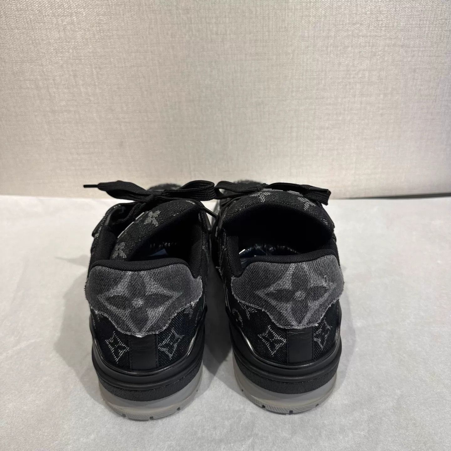 Louis Vuitton lv Trainer Black Distressed 41.5 98 New Size US 8.5 / EU 41-42 - 3 Thumbnail