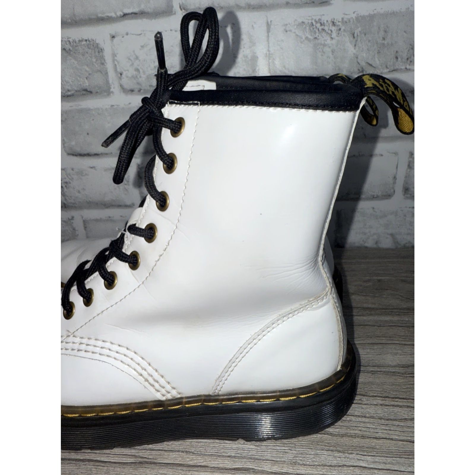 Dr. Martens Dr. Martens Boots Zavala White Leather Air Wair Combat Womens Mens 7 6 Size US 7 / IT 37 - 3 Thumbnail
