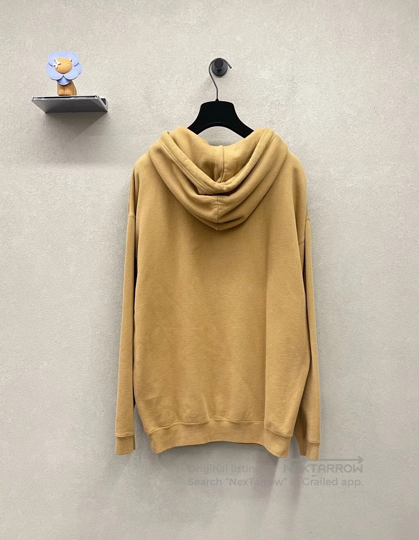 Balenciaga balenciaga beige pullover hoodie size s. Size US S / EU 44-46 / 1 - 2 Thumbnail