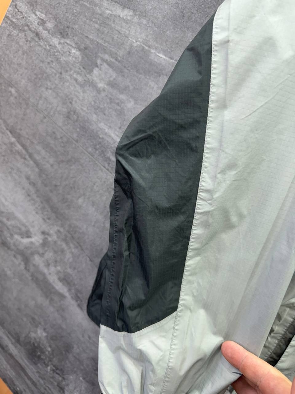 Other Marmot Rain Jacket Hooded Windbreaker Gray Coats Mens Size L Size US L / EU 52-54 / 3 - 6 Thumbnail