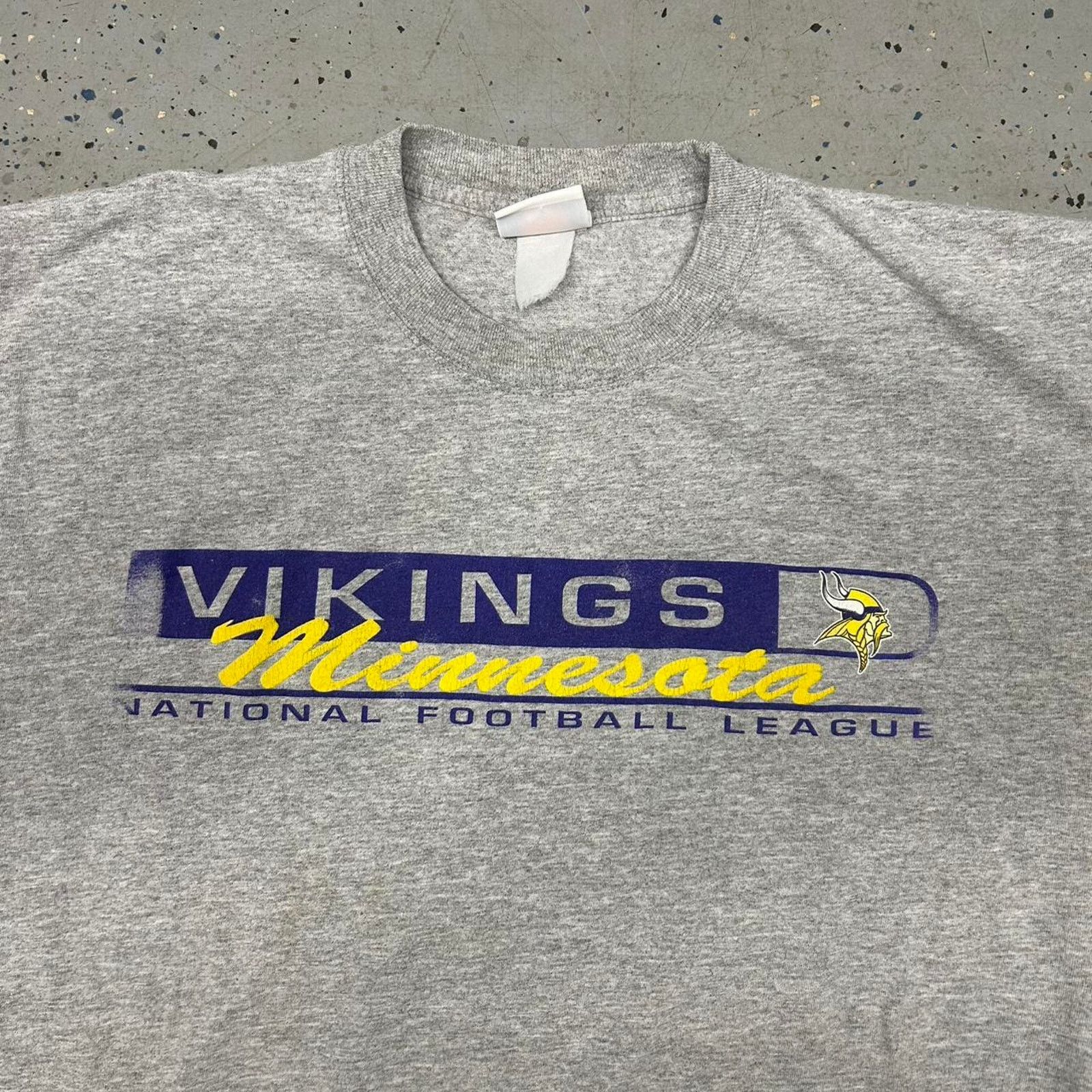 NFL Y2K Grey Minnesota Vikings NFL tee Size US XL / EU 56 / 4 - 2 Thumbnail