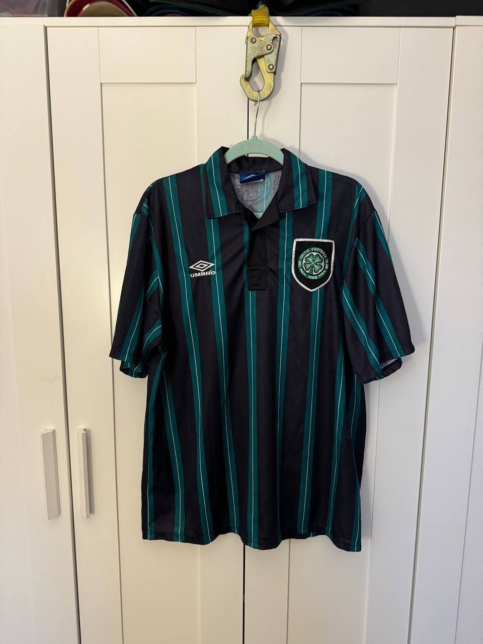 image of Soccer Jersey x Umbro Vintage Men’S T-Shirt Celtic 1992-1993 Away Football Umbro in Green (Size XL)