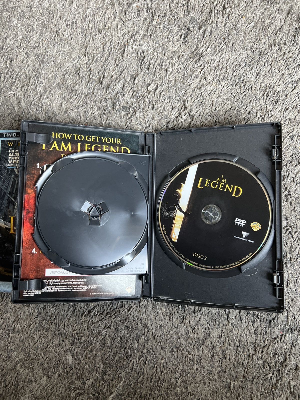 Warner Bros I Am Legend (DVD) Size ONE SIZE - 6 Thumbnail