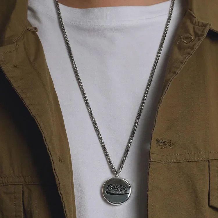 Japanese Brand × Vintage Retro Design Coca Cola Bottle Cap Pendant Necklace Size ONE SIZE - 6 Thumbnail