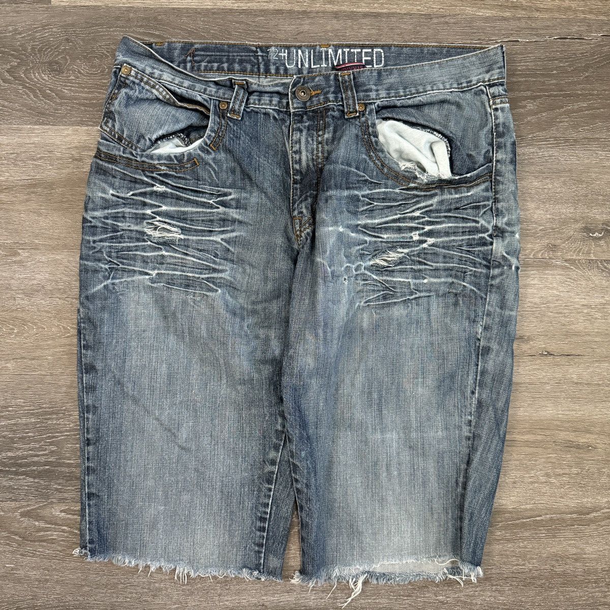 Ecko Unltd. × Vintage Crazy Vintage y2k distressed faded baggy ecko shorts Size US 38 / EU 54 - 2 Thumbnail