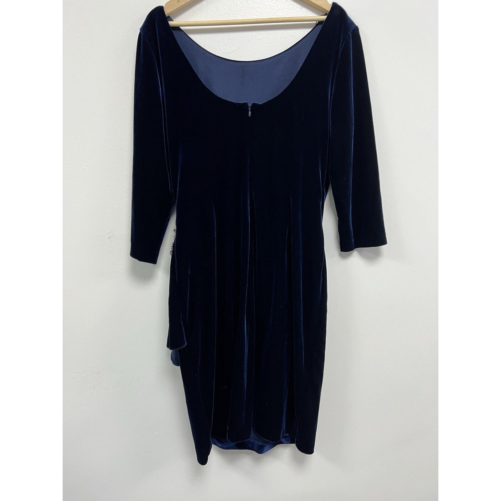 Alex Evenings ALEX EVENINGS Plus Size Ruched Velvet Dress Size 16 A000149 Size XXL / US 16-18 / IT 52-54 - 7 Thumbnail