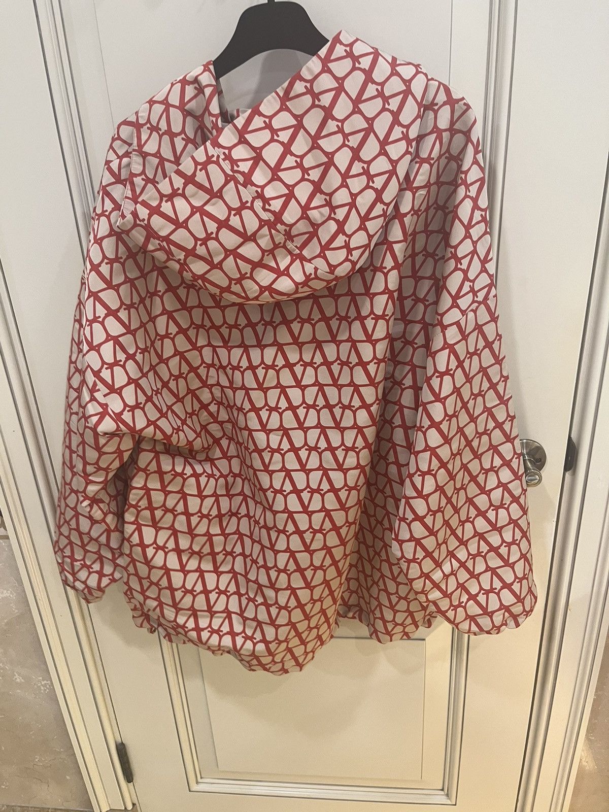 Valentino SILK FAILLE ANORAK WITH ALL-OVER TOILE ICONOGRAPHE PRINT Size US S / EU 44-46 / 1 - 13 Thumbnail
