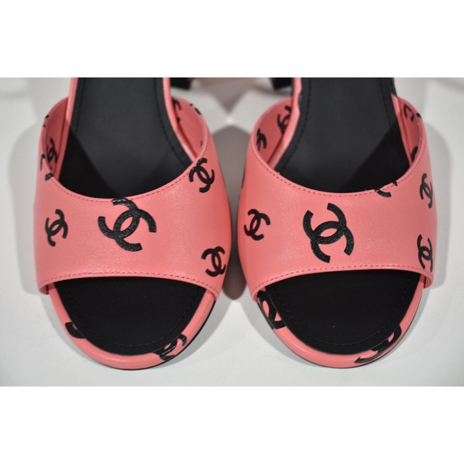 Chanel Chanel Printed Lambskin Ankle Strap Block Heel Sandal 37 Size US 7 / IT 37 - 5 Thumbnail