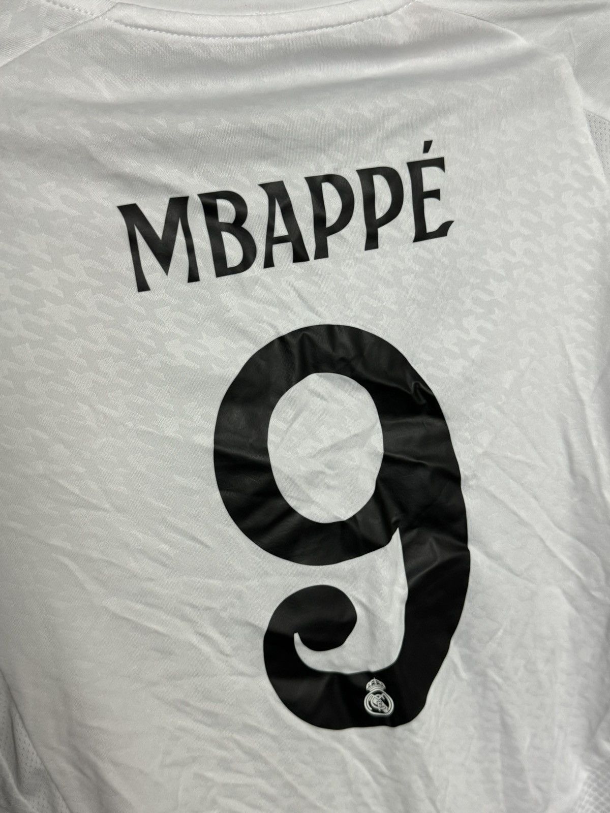 Adidas KIDS New Real Madrid 24/25 Home Mbappe Football Jersey Size US XS / EU 42 / 0 - 3 Thumbnail