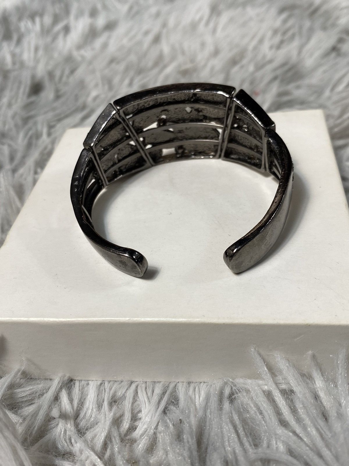 Jewelry Gothic Gemstone Cuff Bracelet – Bold & Unique Design Size ONE SIZE - 5 Thumbnail