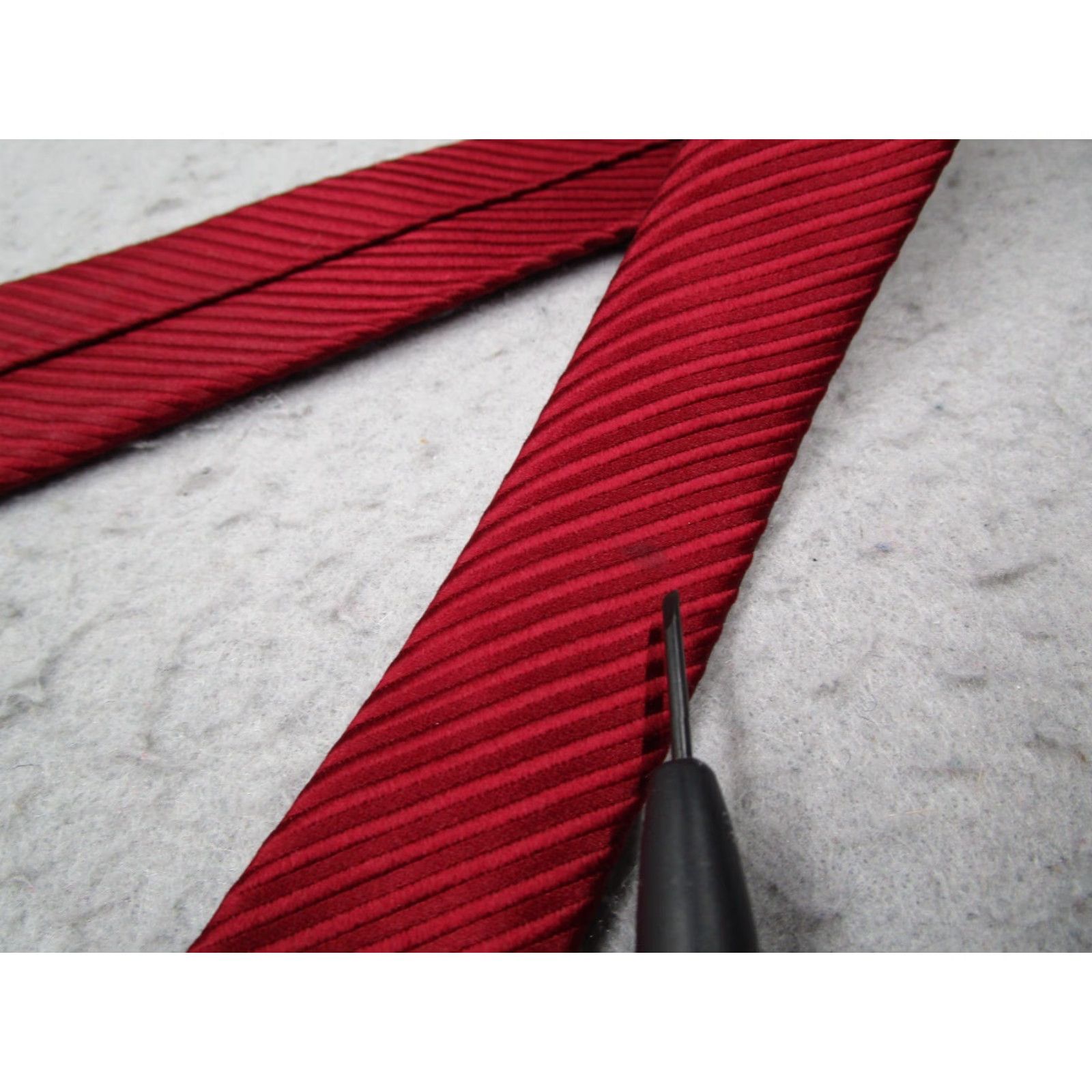 David Donahue VINTAGE David Donahue Men's Neck Tie Silk Geometric Classic Red Designer Workwear 57-60" Size ONE SIZE - 6 Thumbnail