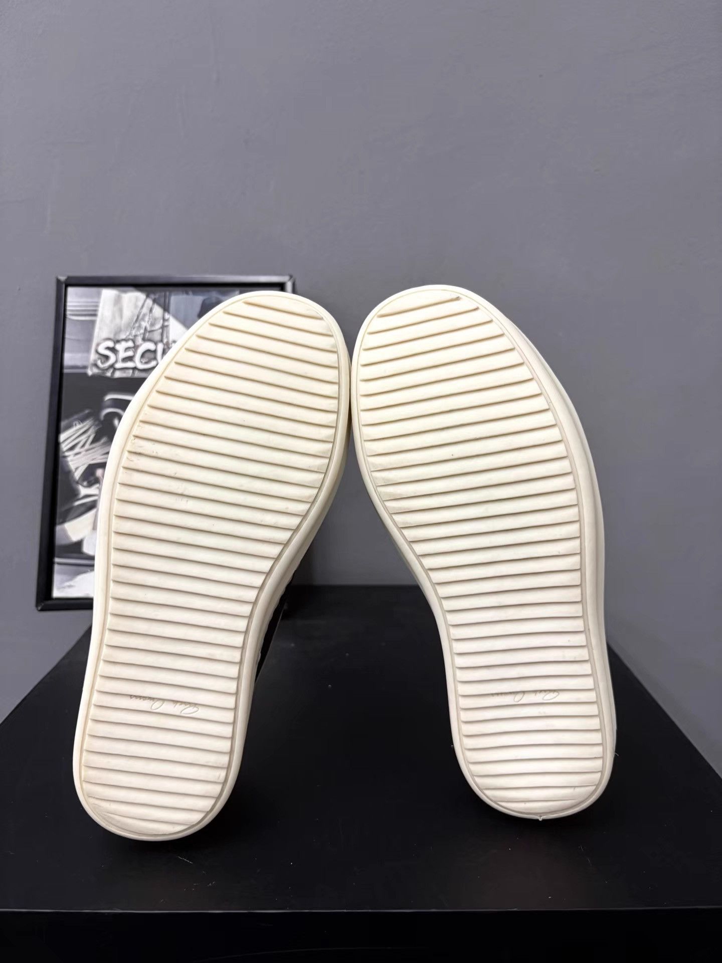 Rick Owens Rick Owens 24SS Leather Low-Top Infringement K34 Size US 7 / IT 37 - 8 Thumbnail