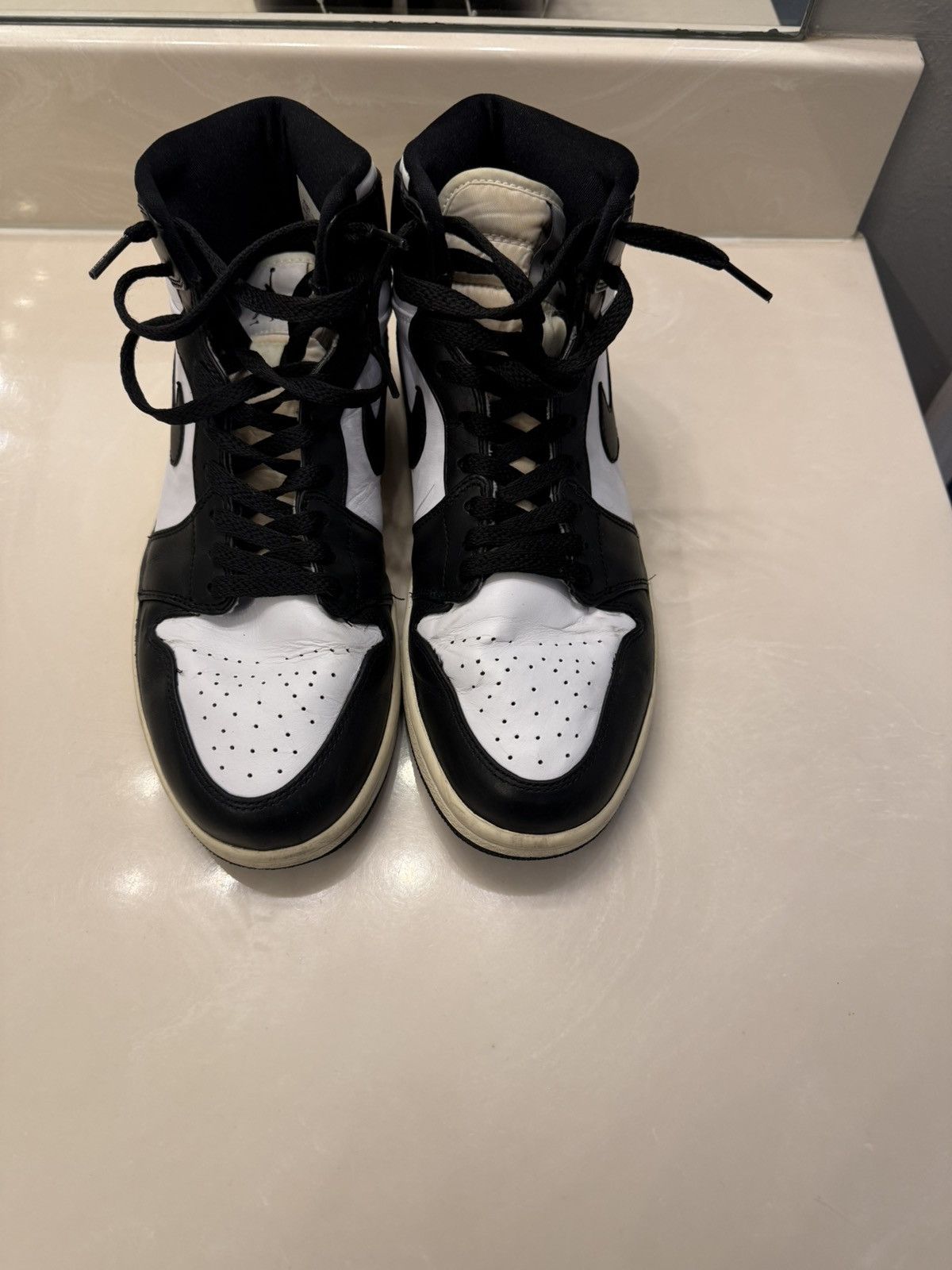 Nike Air Jordan 1 Retro Countdown Black and White Size US 9.5 / EU 42-43 - 2 Thumbnail