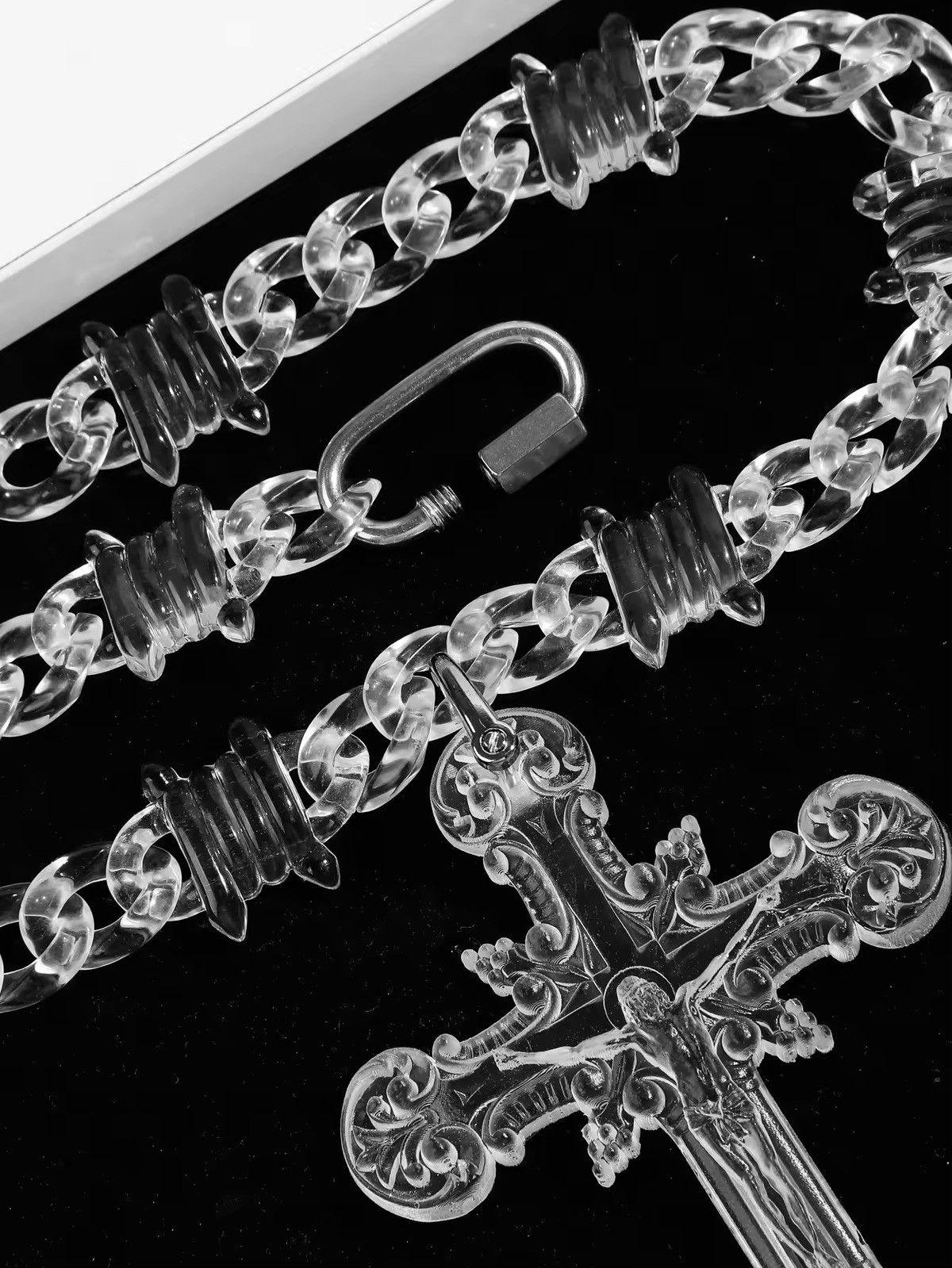 Jewelry X-Ray Clear Cross Link Necklace Chain Size ONE SIZE - 2 Thumbnail