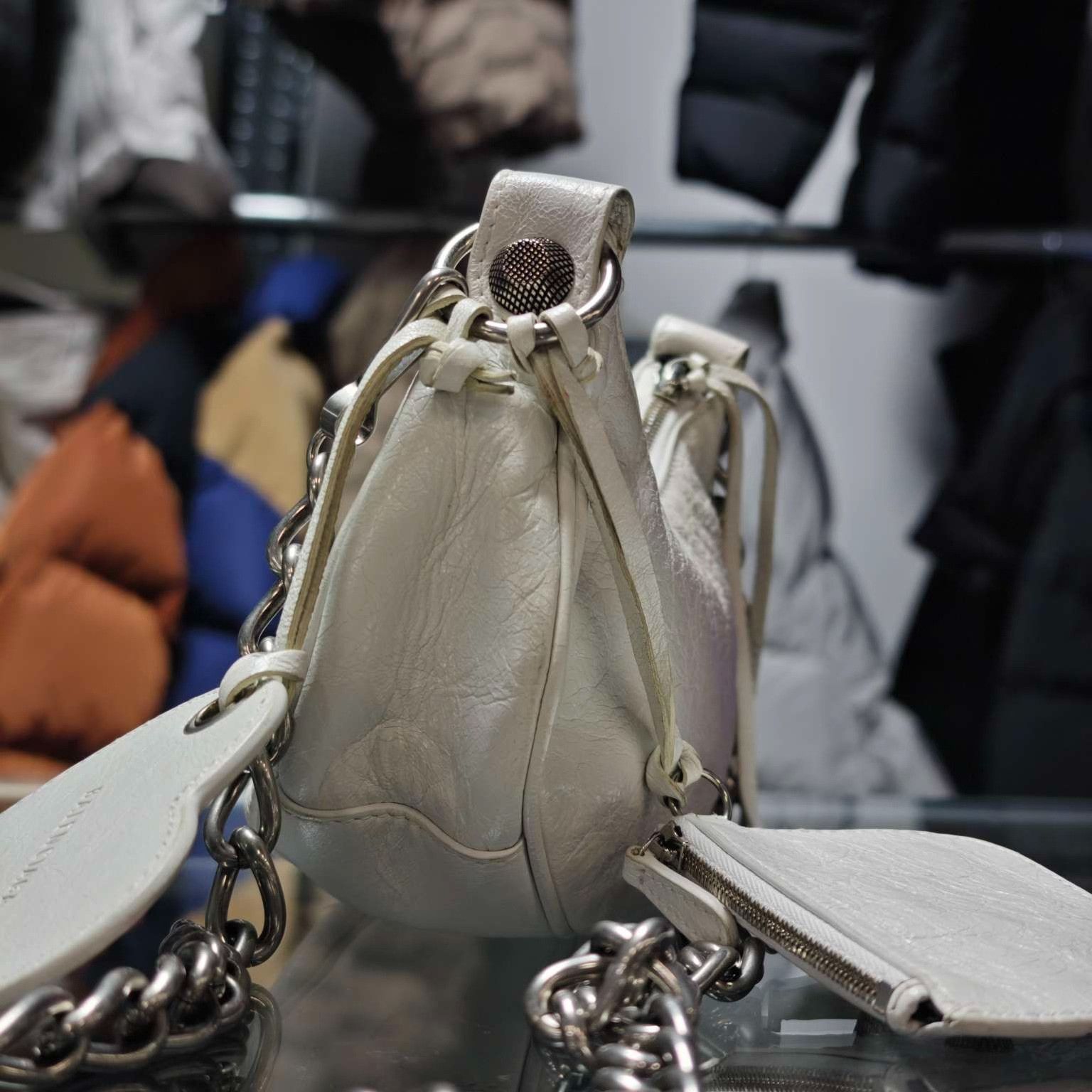Balenciaga Balenciaga Le Cagole Accessories Heart-shaped Makeup Mirro Size ONE SIZE - 5 Thumbnail