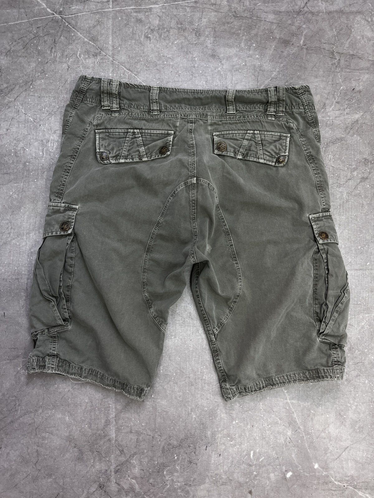 Diesel Diesel green cargo shorts y2k utility multipocket style Size US 32 / EU 48 - 8 Thumbnail