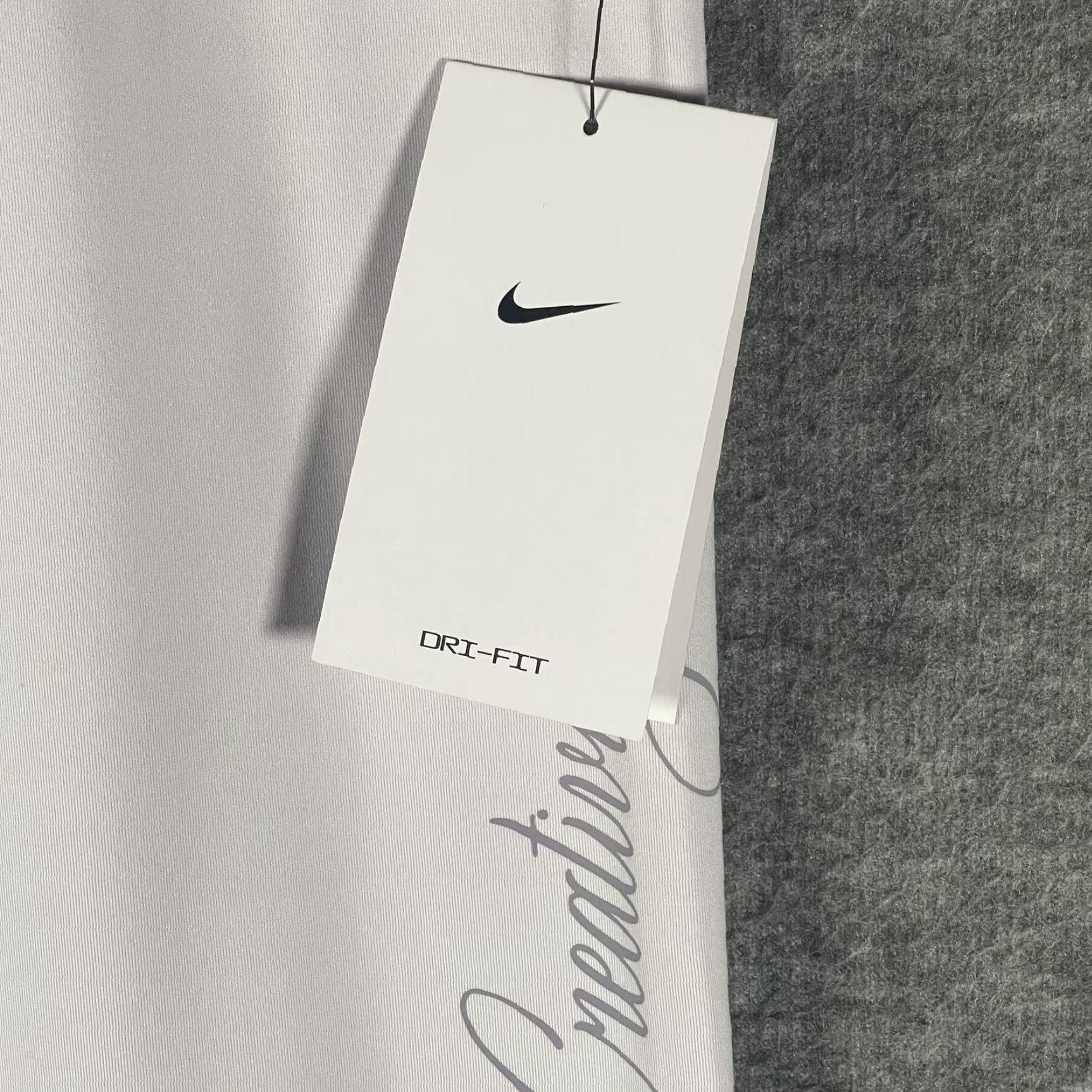 Nike VINTAGE Nike Leggings Womens 2X White One Luxe Dri-FIT Mid Rise Leggings Serena Script Black? Size 40" / US 18 - 5 Thumbnail