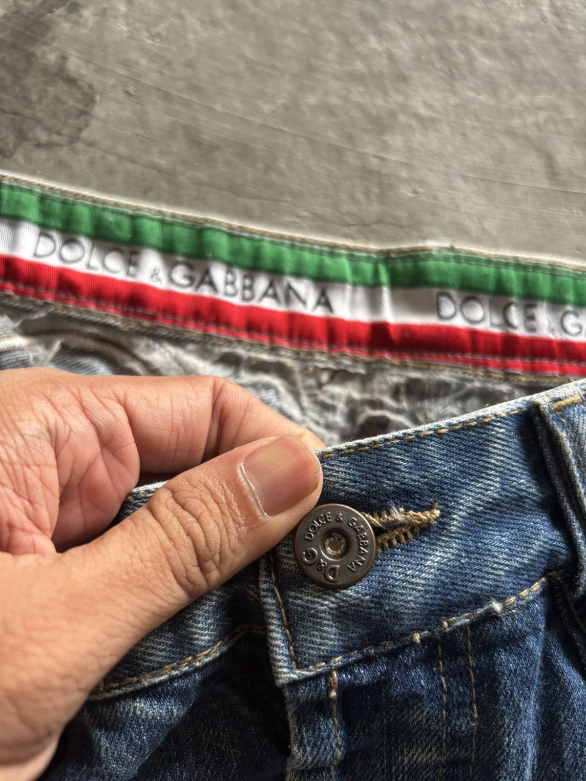 Dolce & Gabbana DOLCE & GABBANA vintage big logo archive italy jeans Size US 34 / EU 50 - 4 Thumbnail