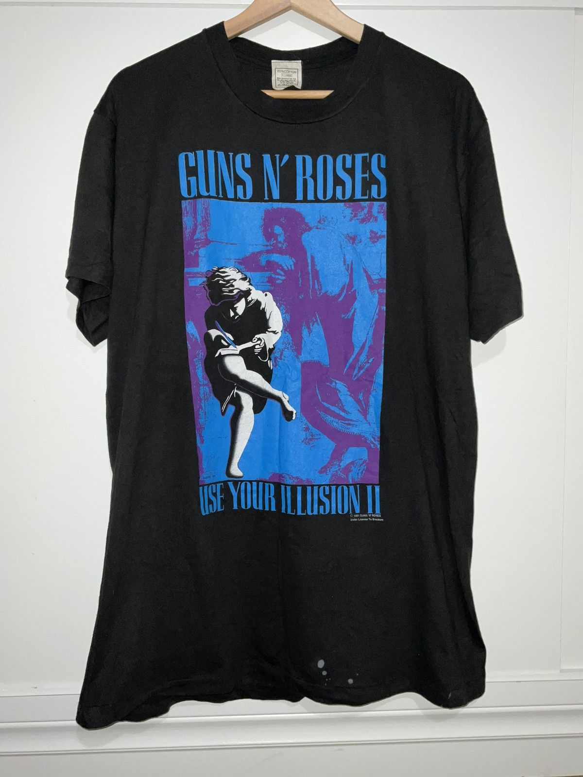 image of Band Tees x Guns N Roses Vintage Guns N Roses 1991 Use Your Illusion T Shirt in Black (Size XL)