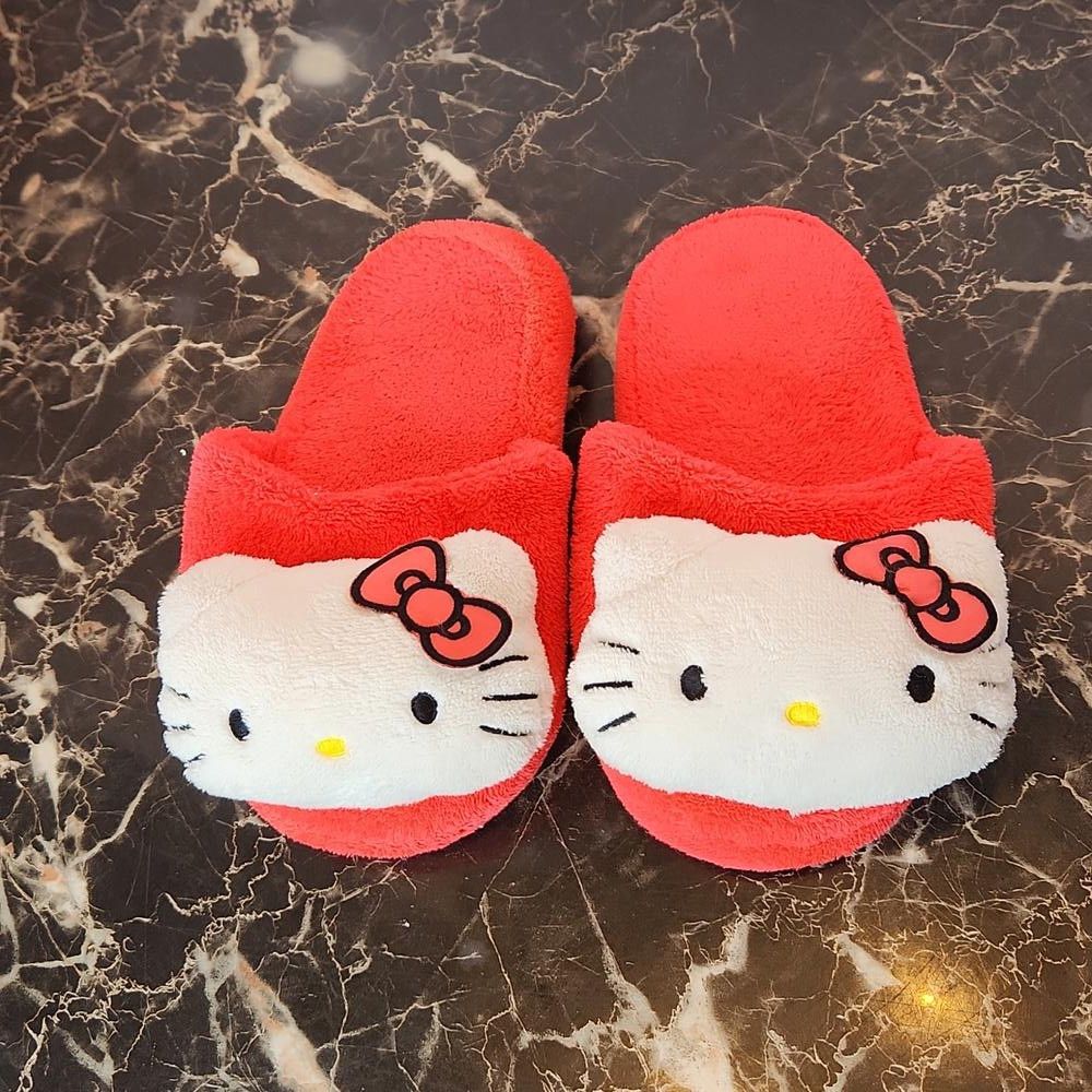 Other Hello Kitty slippers kids size 12-13 Size US 12.5 / EU 45-46 - 2 Thumbnail