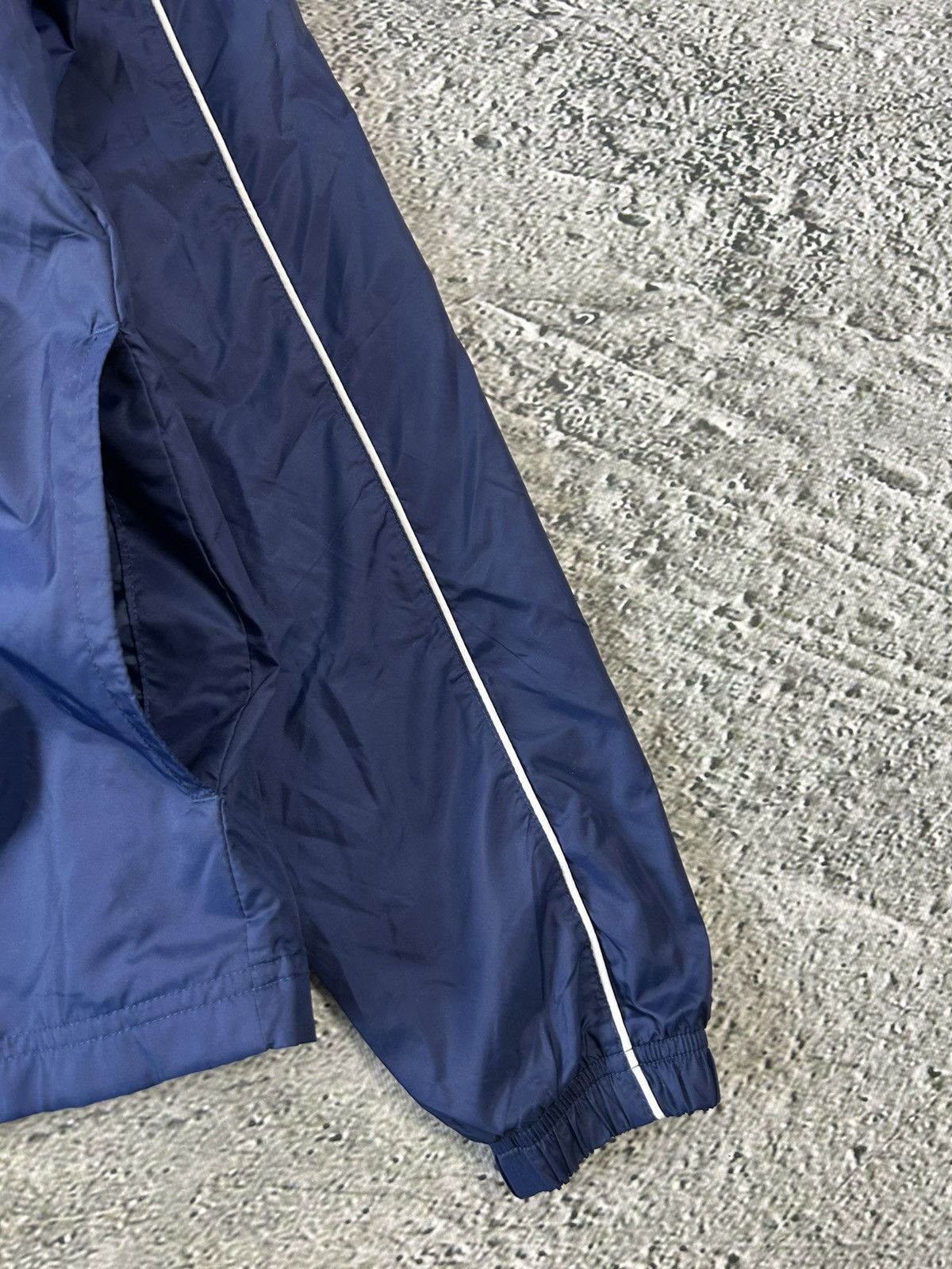 Nike × Vintage Nike track suit vintage navy pants windbreaker small logo Size US S / EU 44-46 / 1 - 6 Thumbnail
