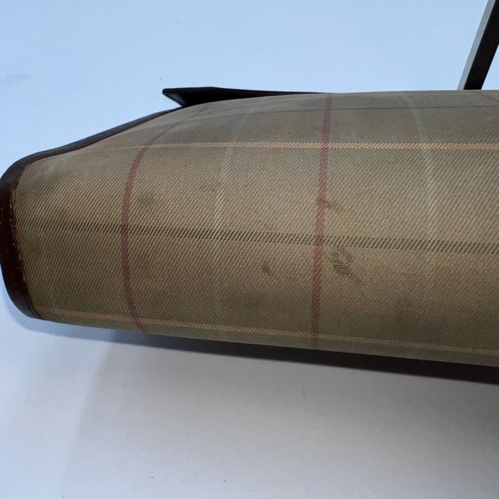 Burberry Burberrys Vintage Clutch (see pics and description) Size ONE SIZE - 5 Thumbnail